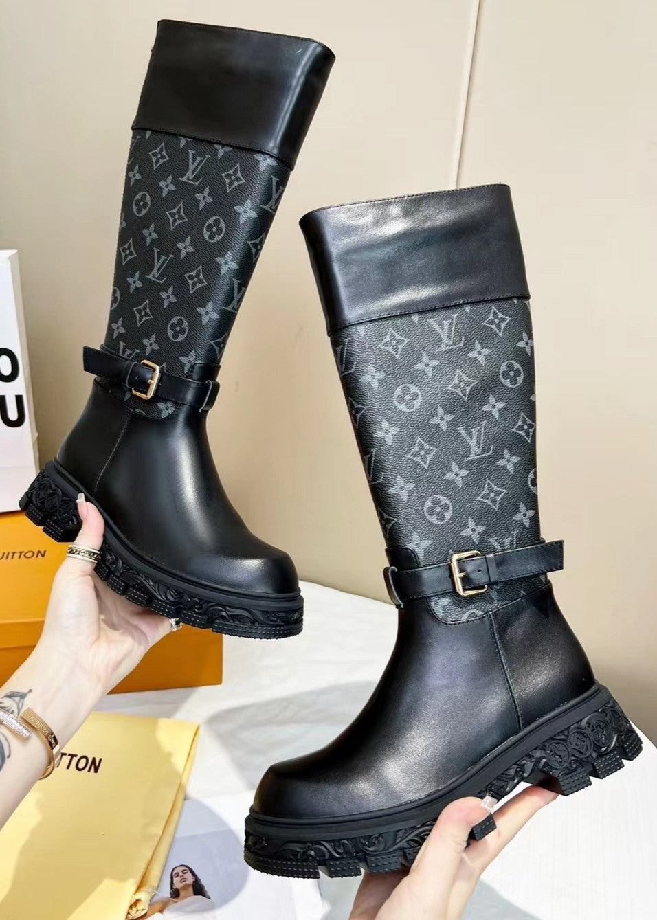 Luxury Shoes - LU-V - 491