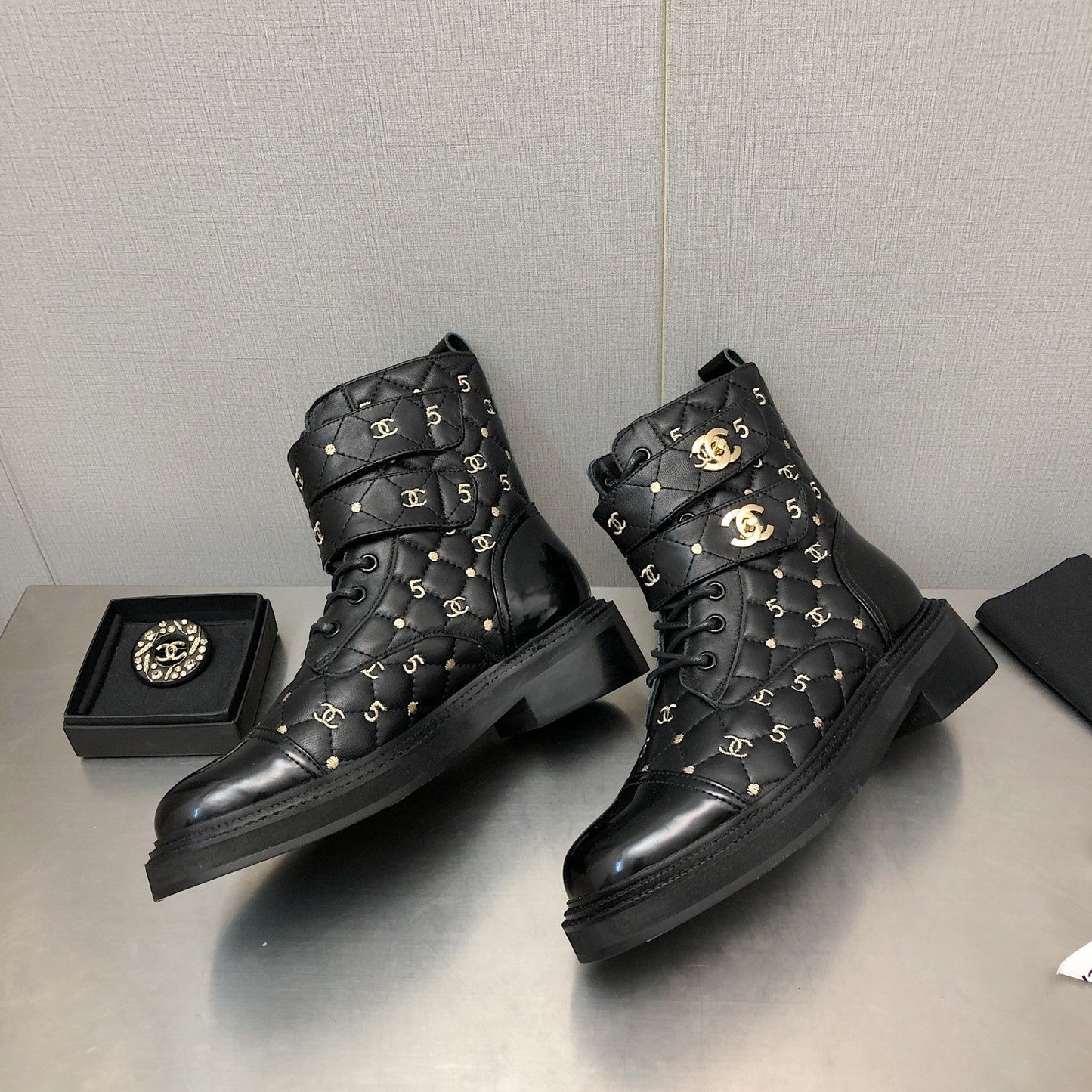 Luxury Shoes Sandals - CHL - 1271