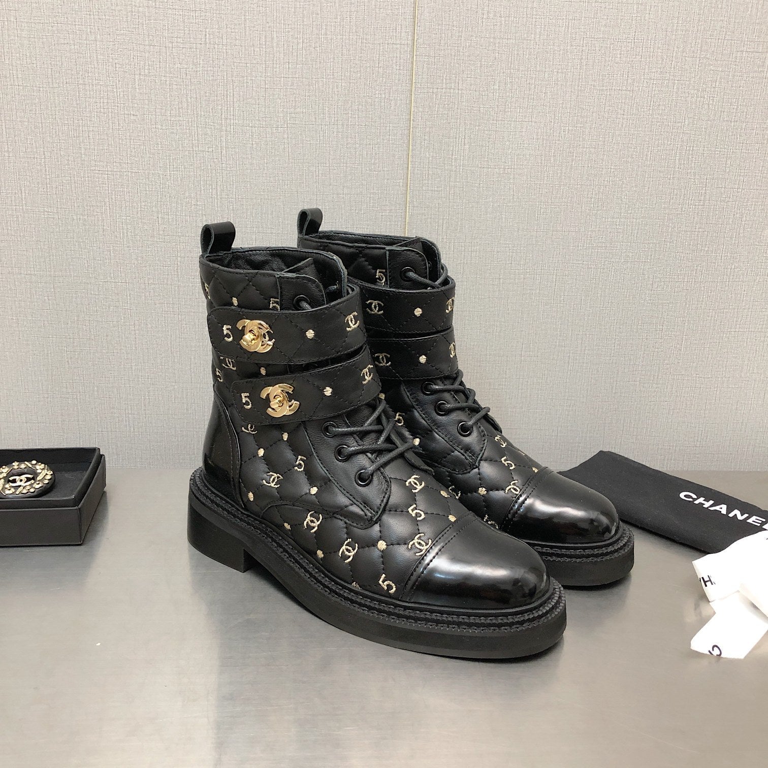 Luxury Shoes Sandals - CHL - 1271