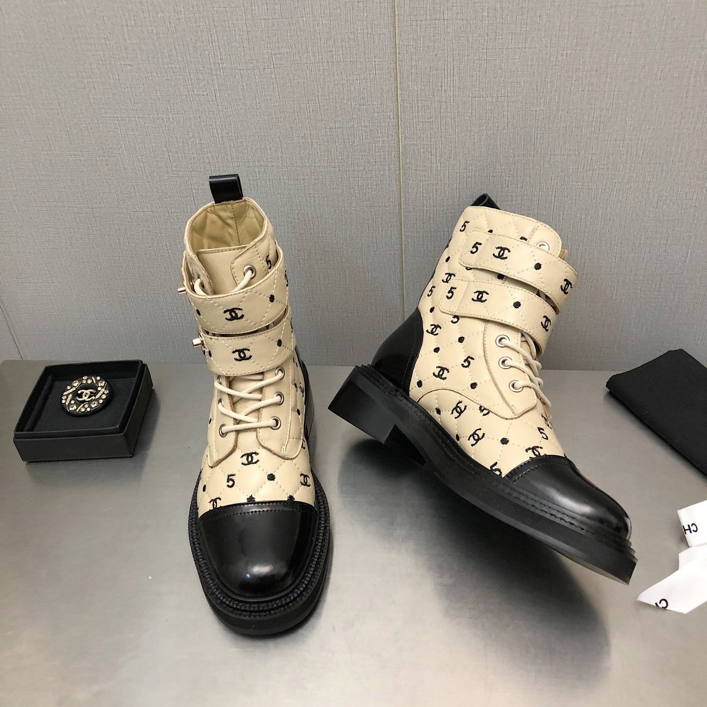 Luxury Shoes Sandals - CHL - 1273