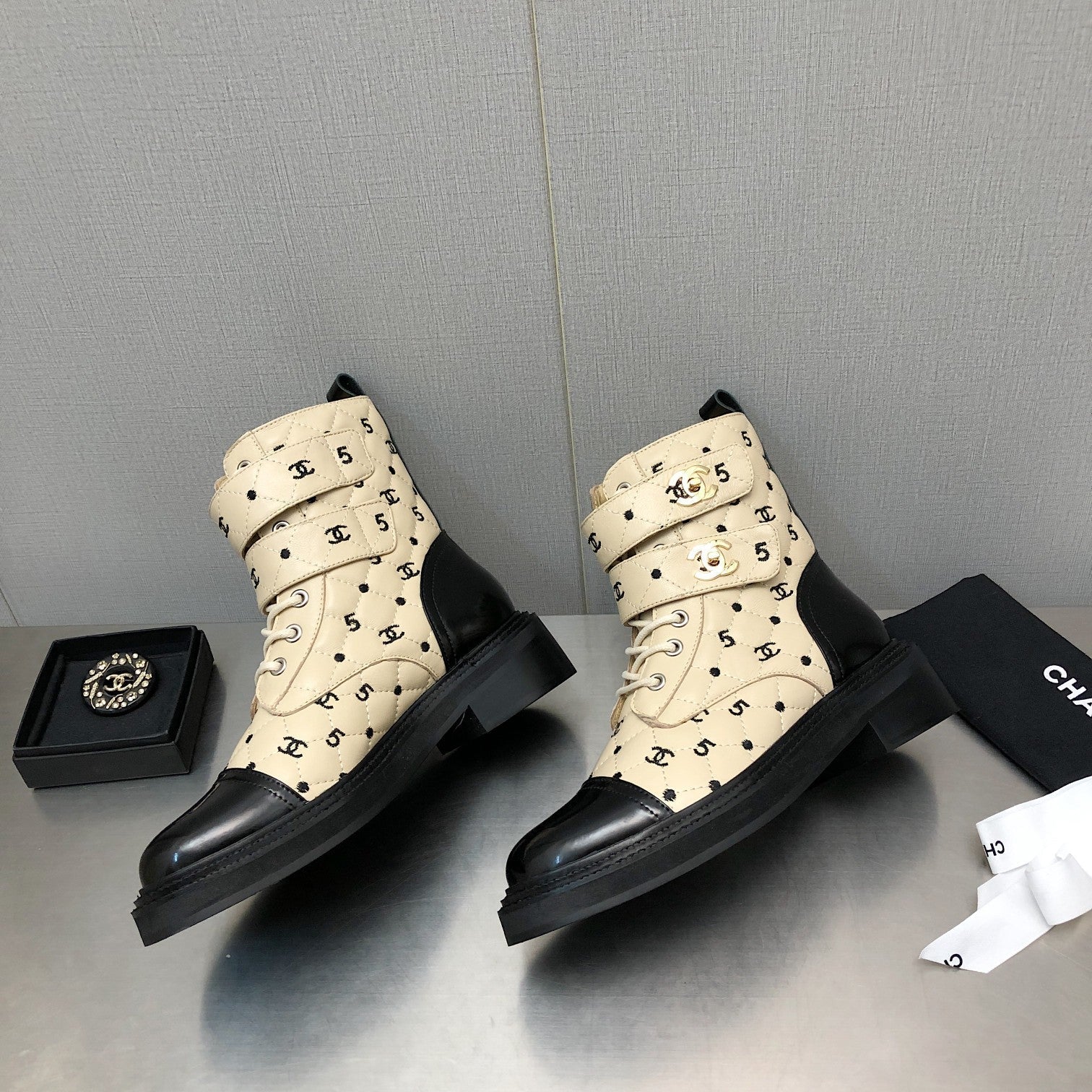 Luxury Shoes Sandals - CHL - 1273