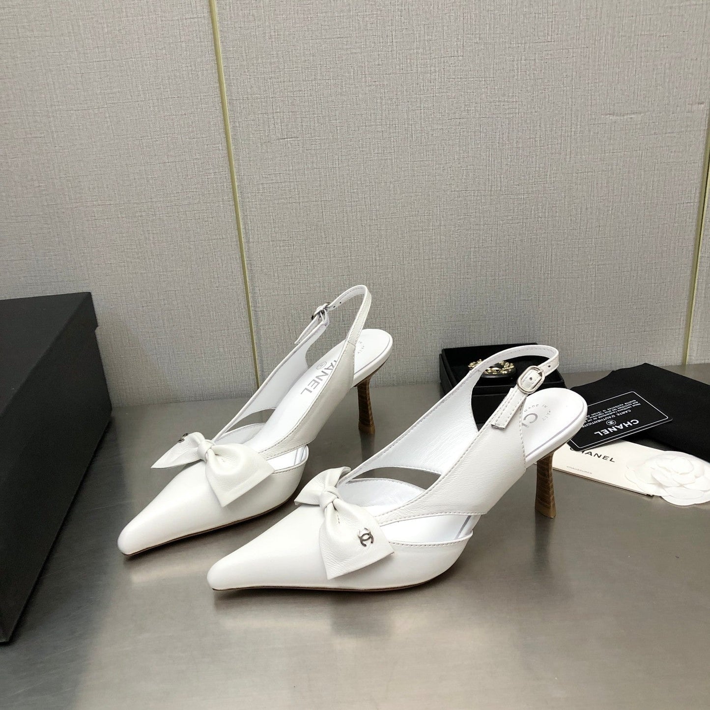 Luxury Shoes Sandals - CHL - 1035