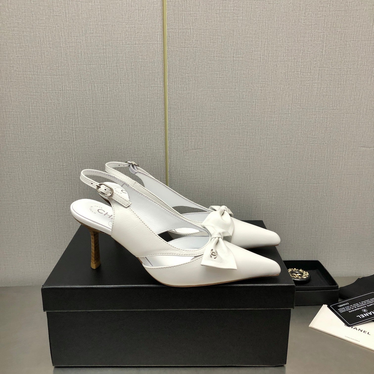 Luxury Shoes Sandals - CHL - 1035