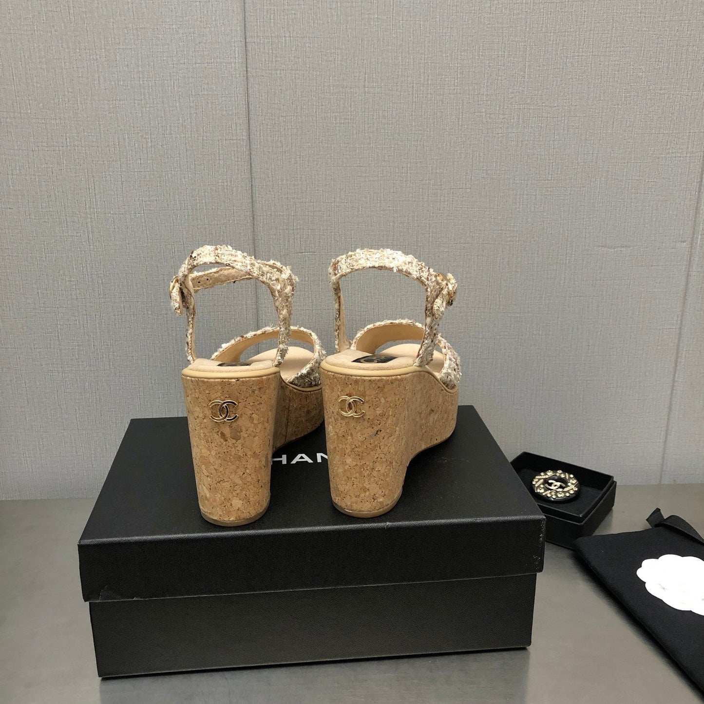 Luxury Shoes Sandals - CHL - 1032