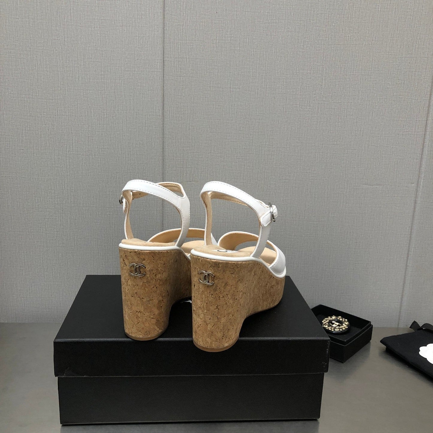 Luxury Shoes Sandals - CHL - 1030