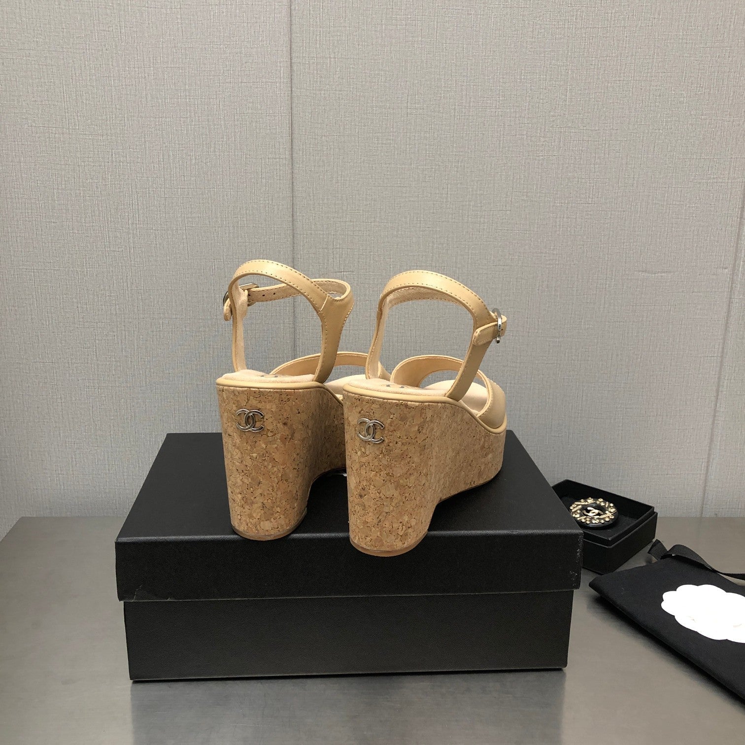 Luxury Shoes Sandals - CHL - 1029