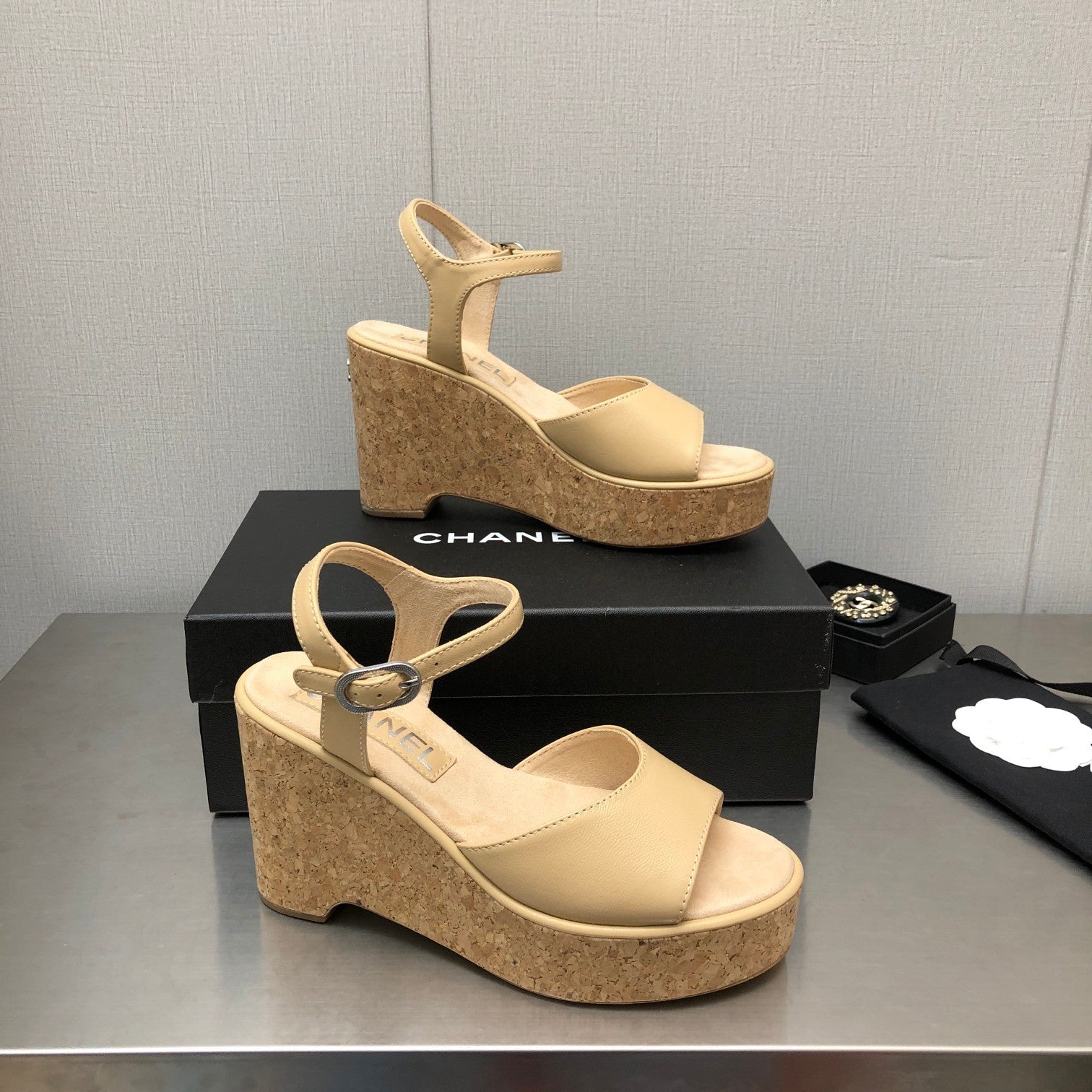 Luxury Shoes Sandals - CHL - 1029