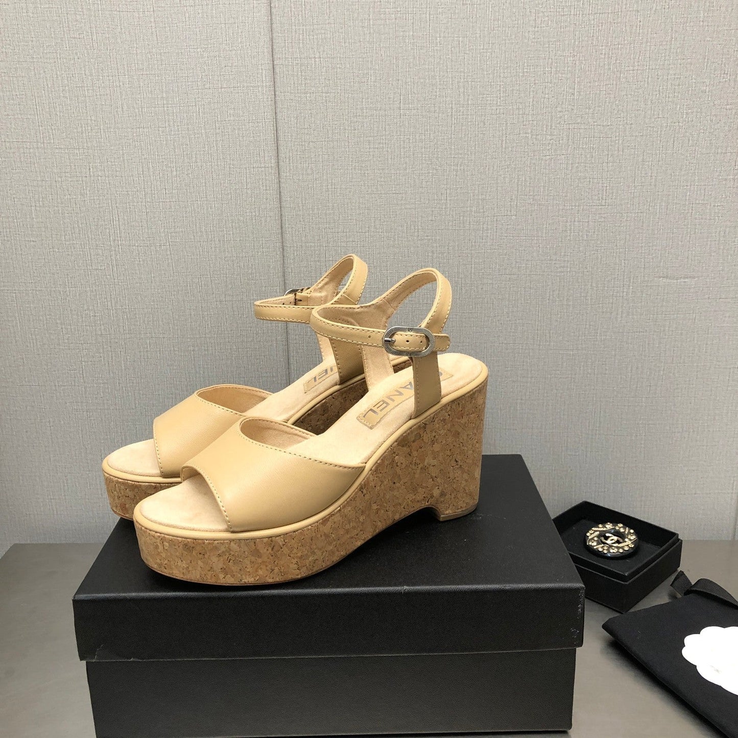 Luxury Shoes Sandals - CHL - 1029