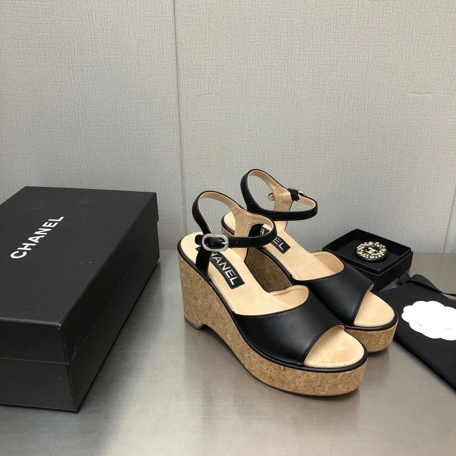 Luxury Shoes Sandals - CHL - 1028