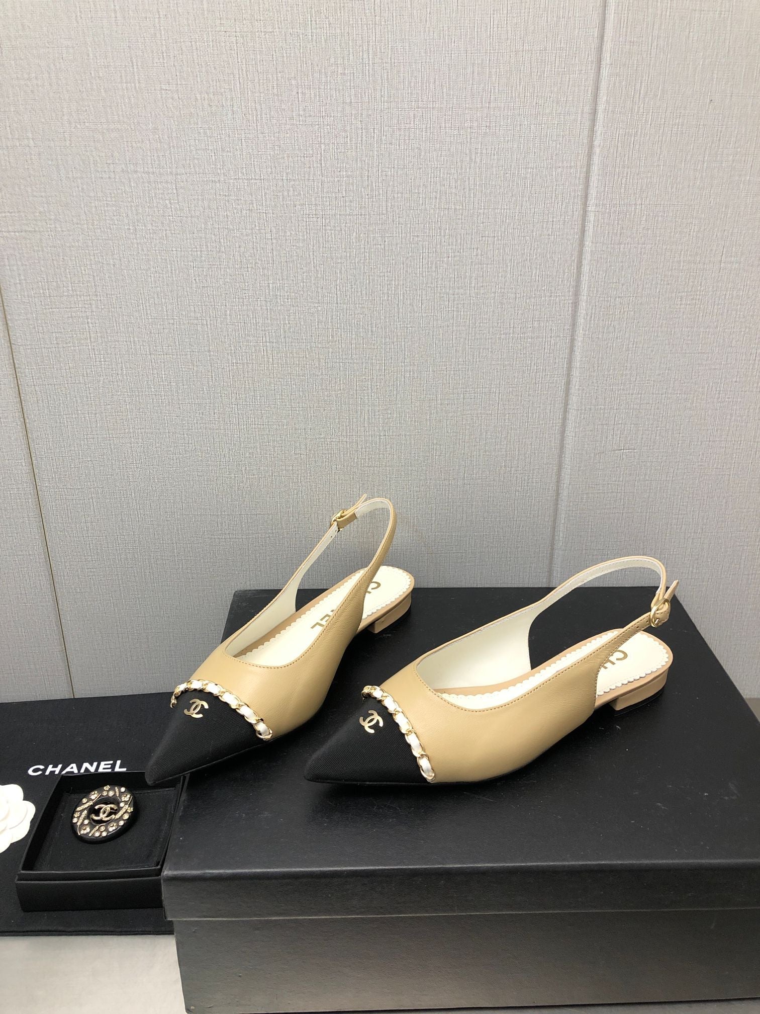 Luxury Shoes Sandals - CHL - 874