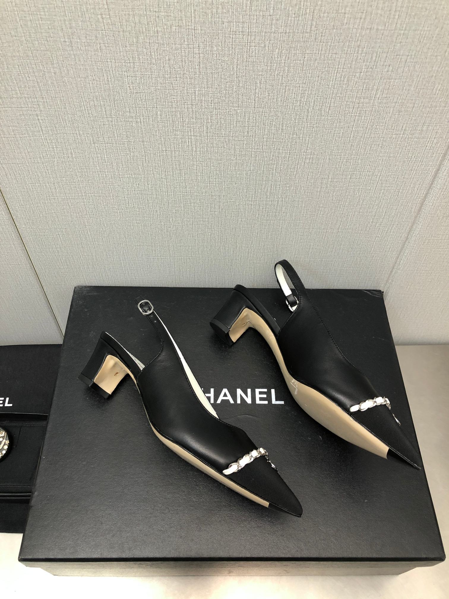 Luxury Shoes Sandals - CHL - 882