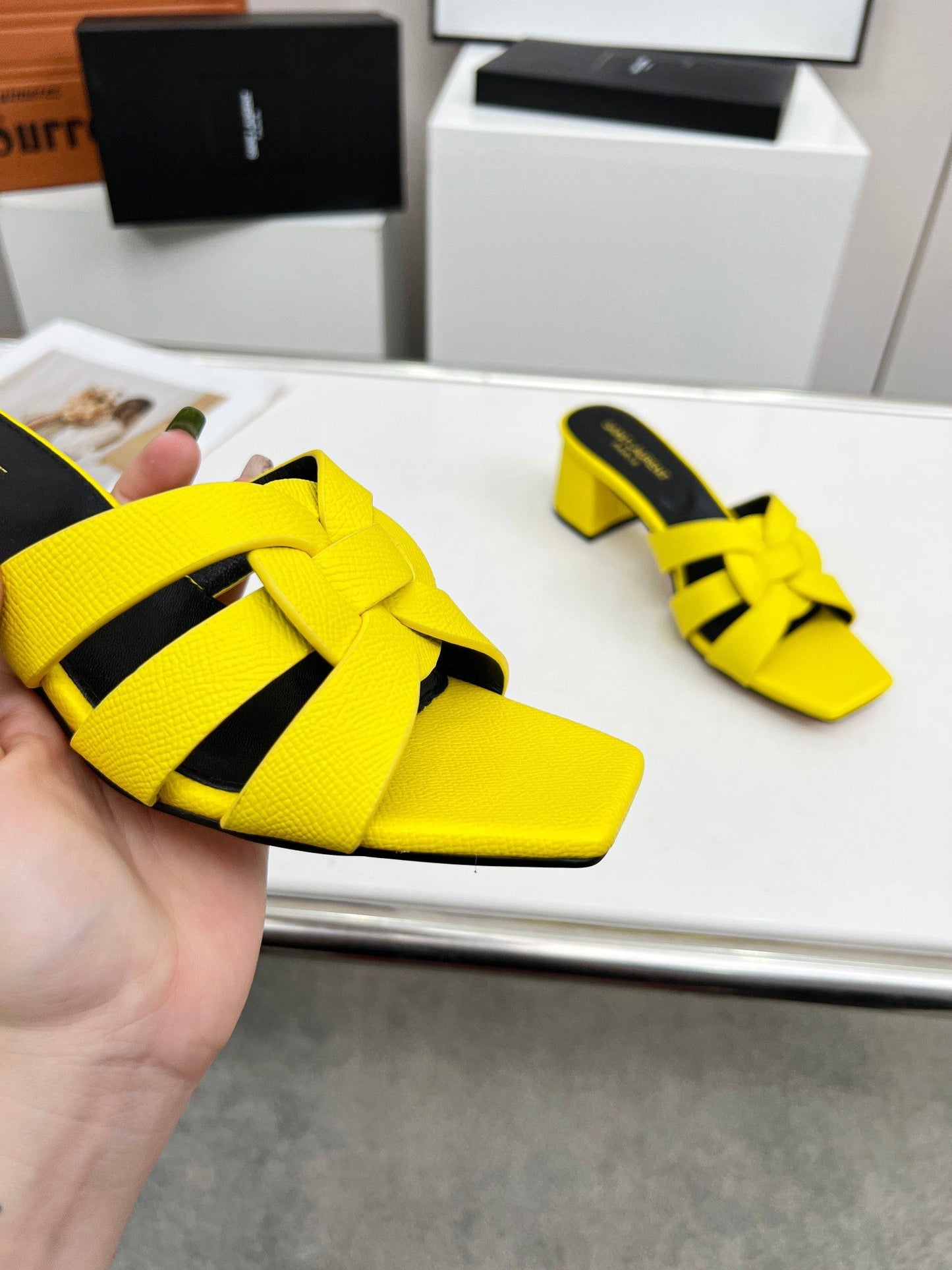 Luxury Shoes Sandals - SL - 225