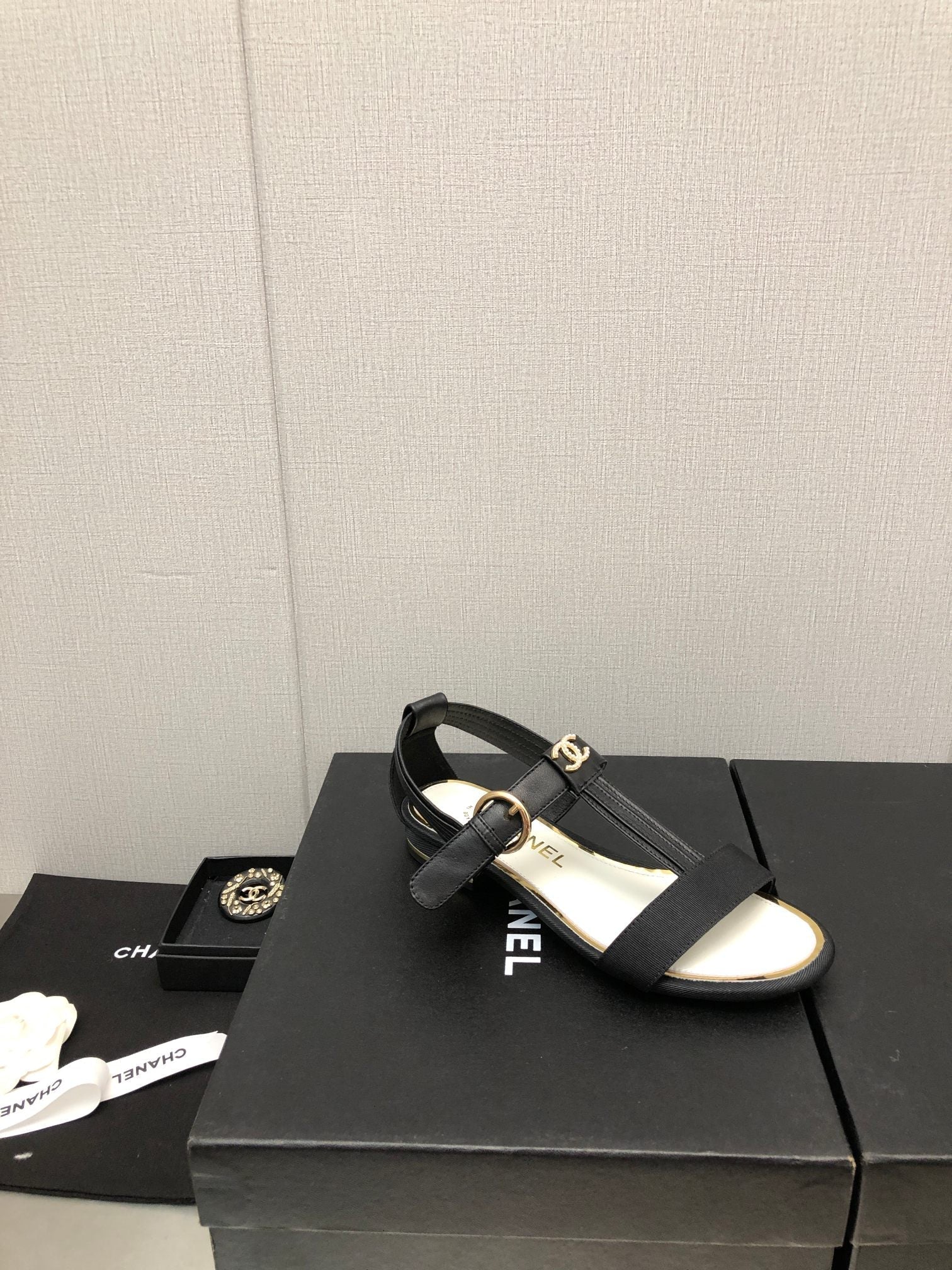 Luxury Shoes Sandals - CHL - 765