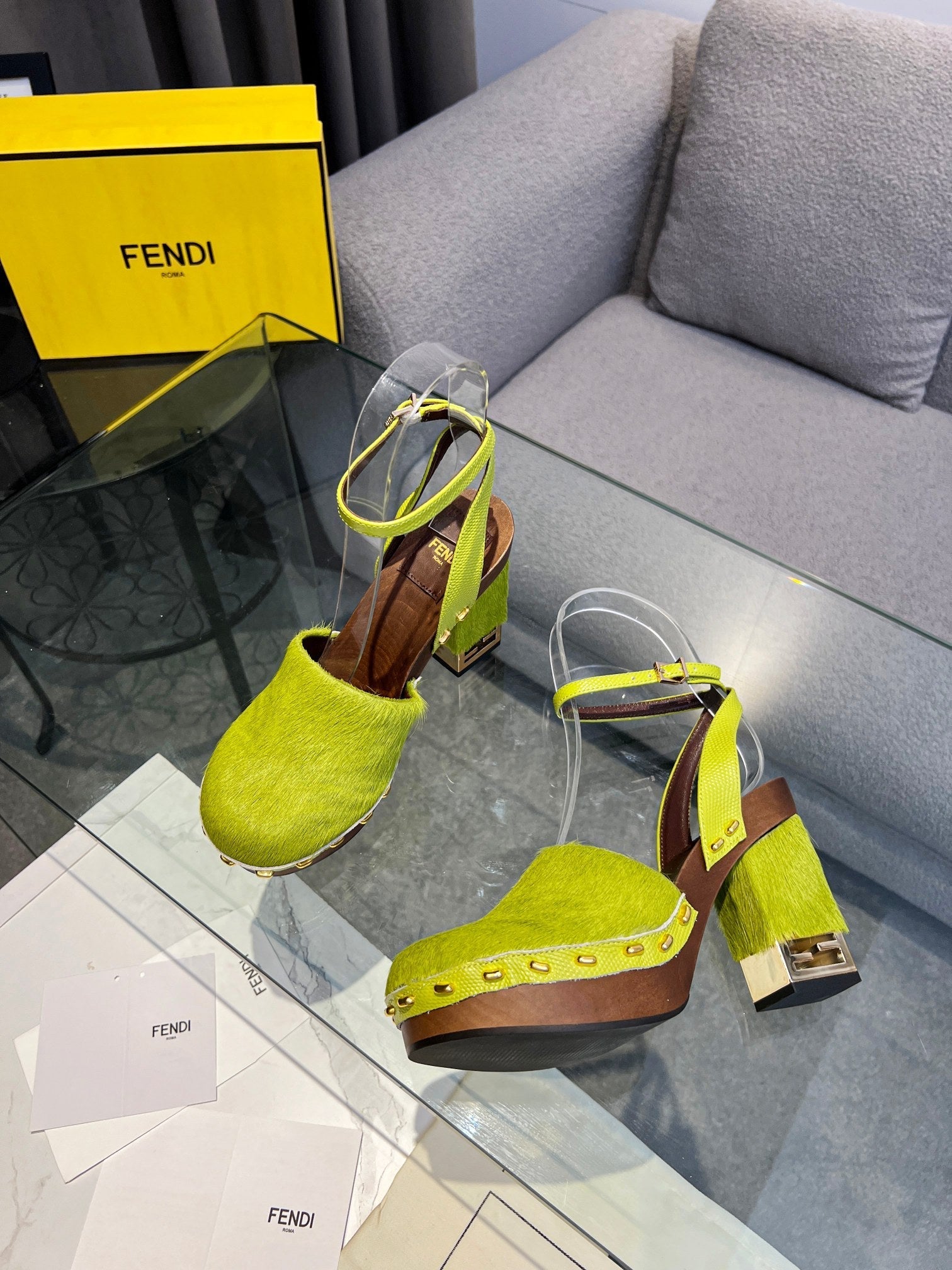 Luxury Shoes - FED - 183