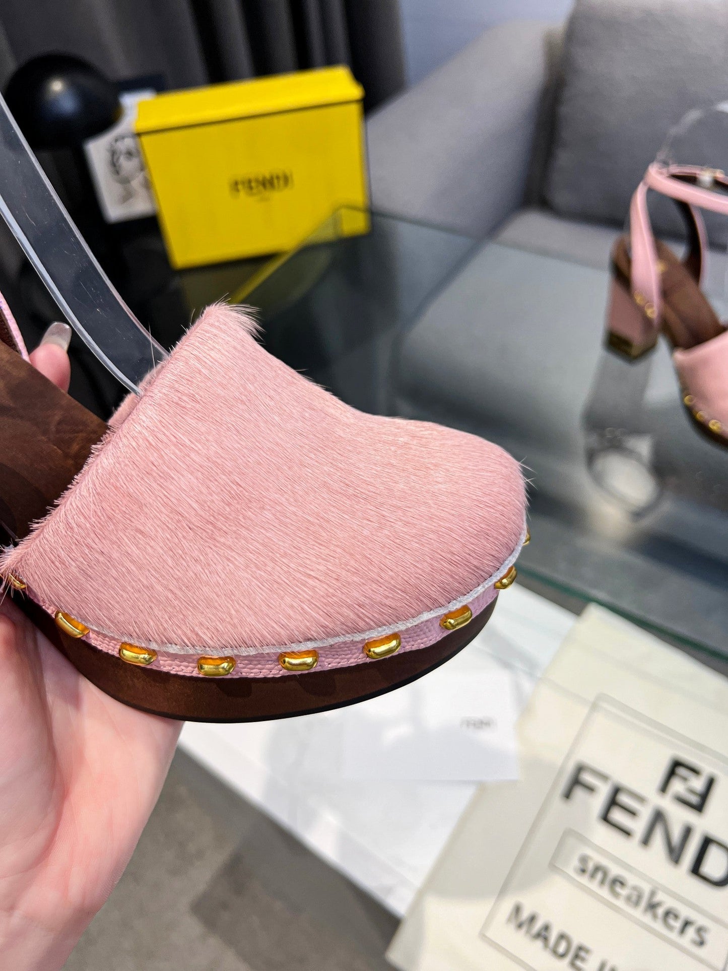 Luxury Shoes - FED - 182