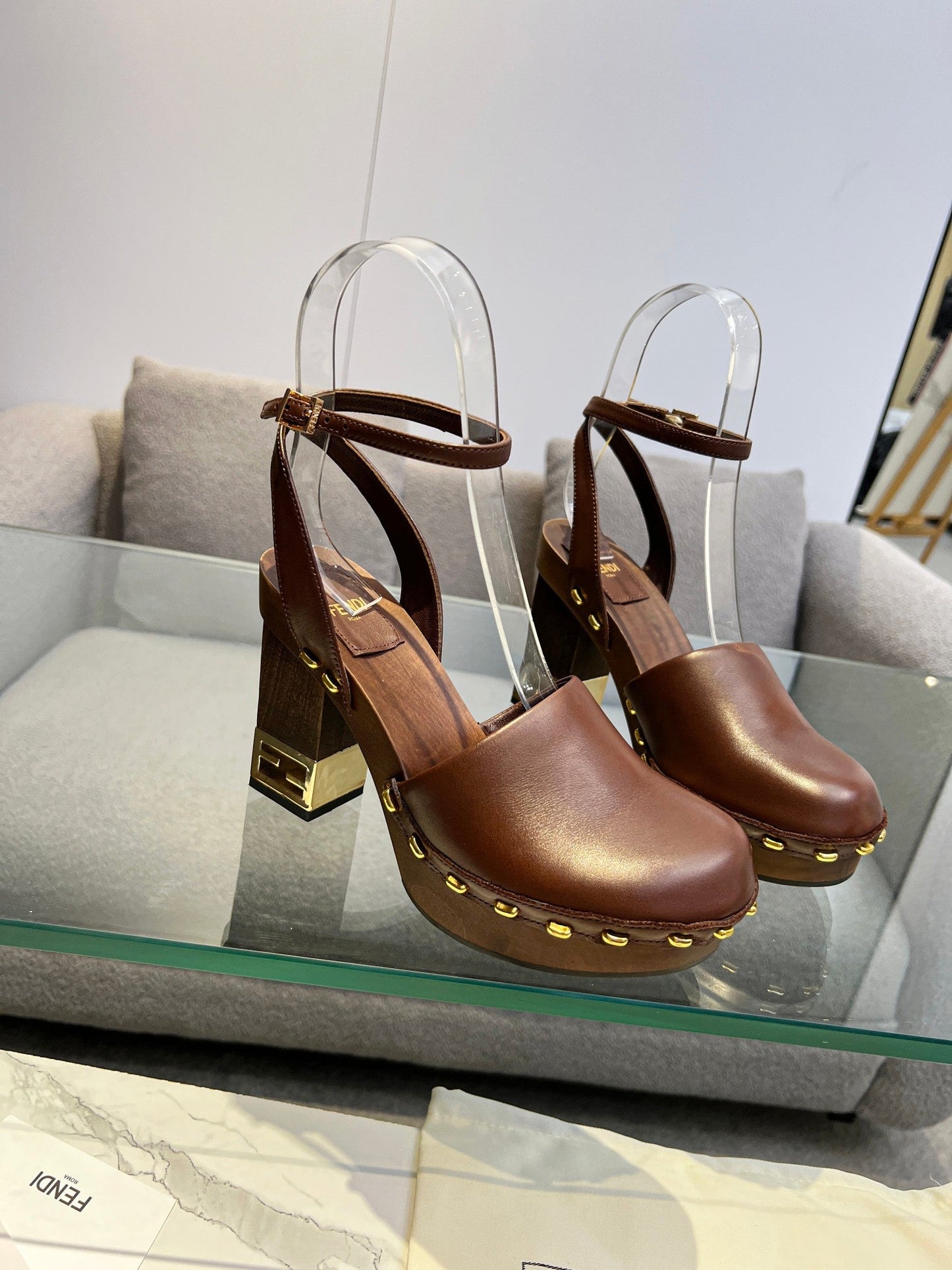 Luxury Shoes - FED - 181