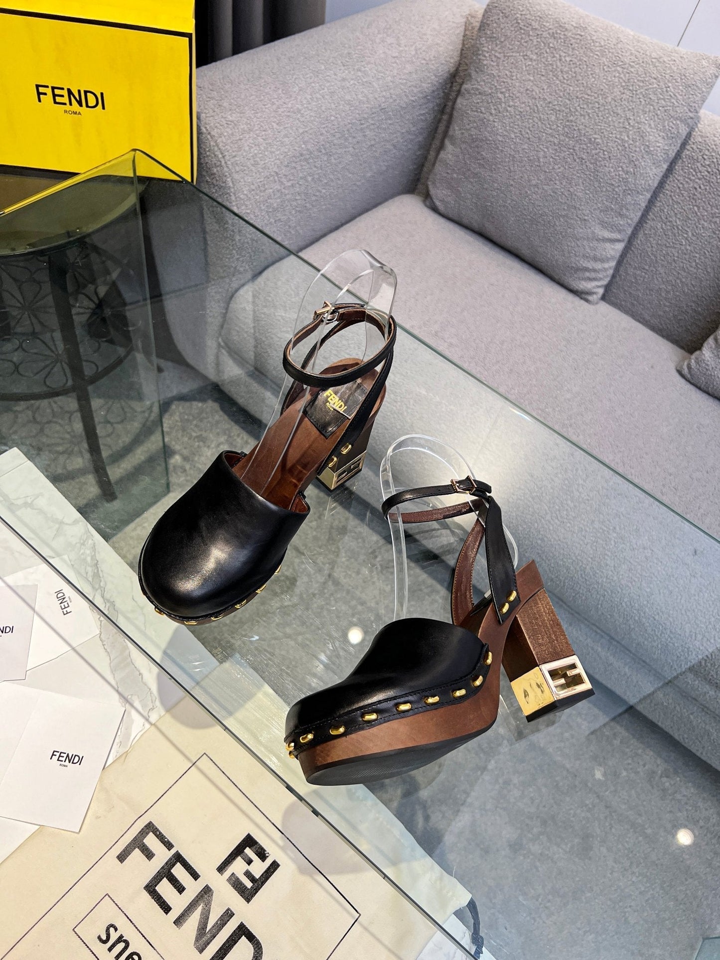 Luxury Shoes - FED - 180