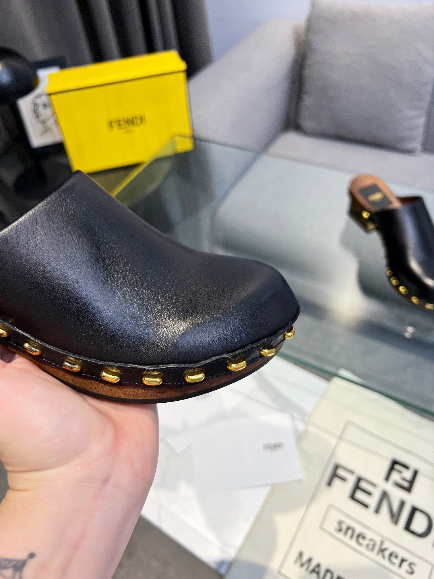 Luxury Shoes - FED - 176