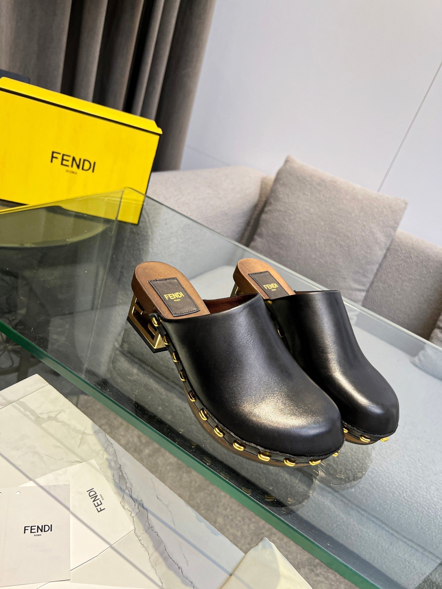 Luxury Shoes - FED - 176