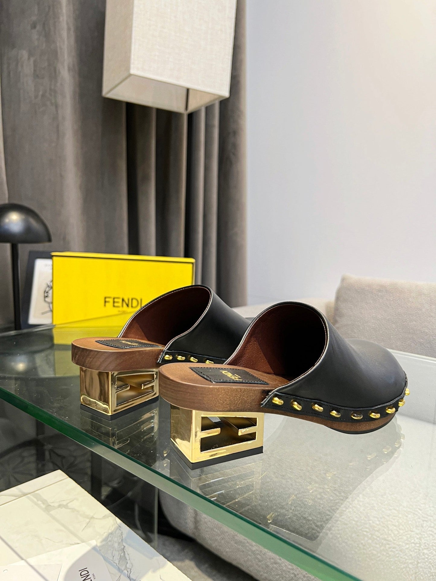 Luxury Shoes - FED - 176