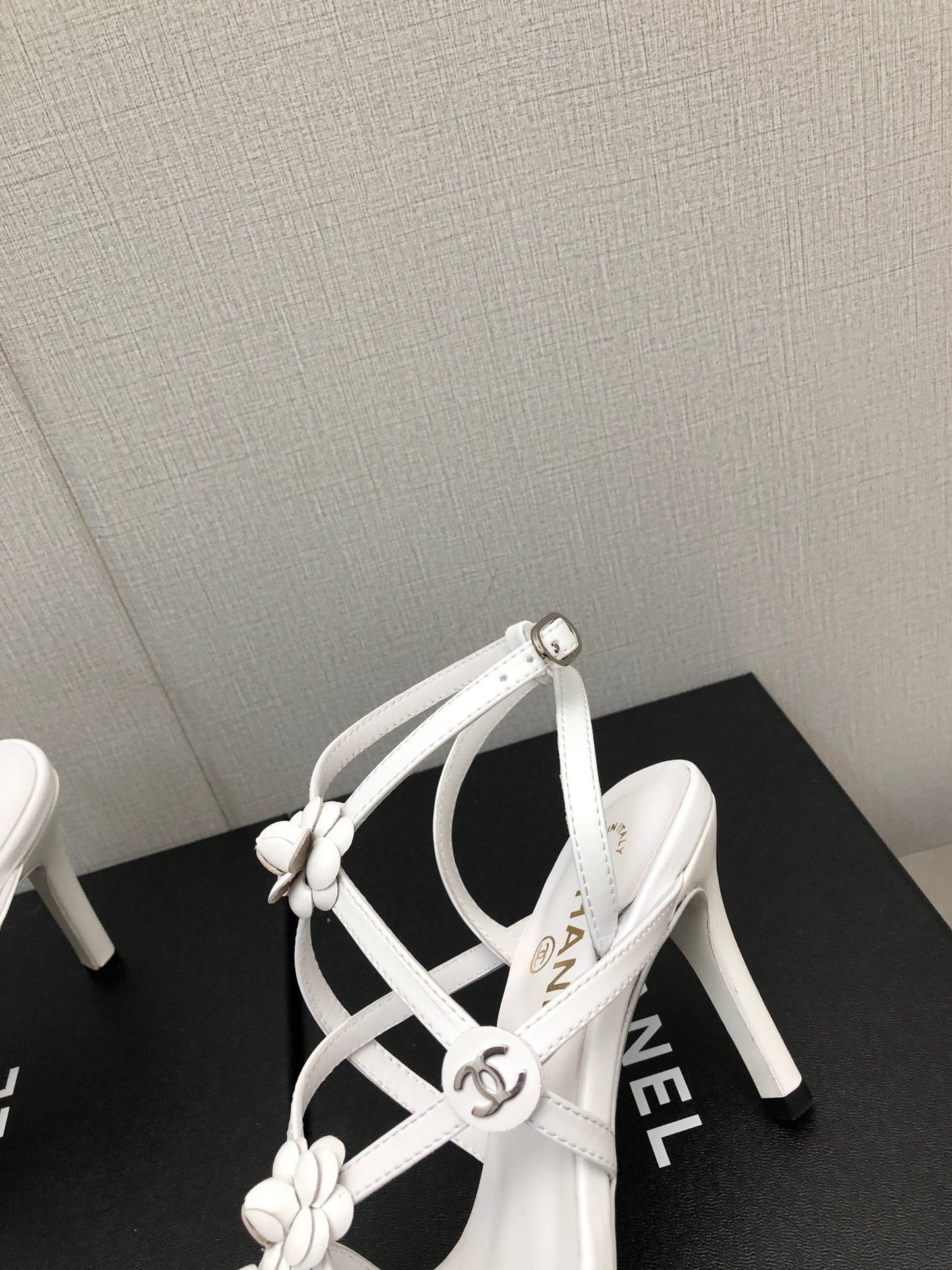 Luxury Shoes Sandals - CHL - 640