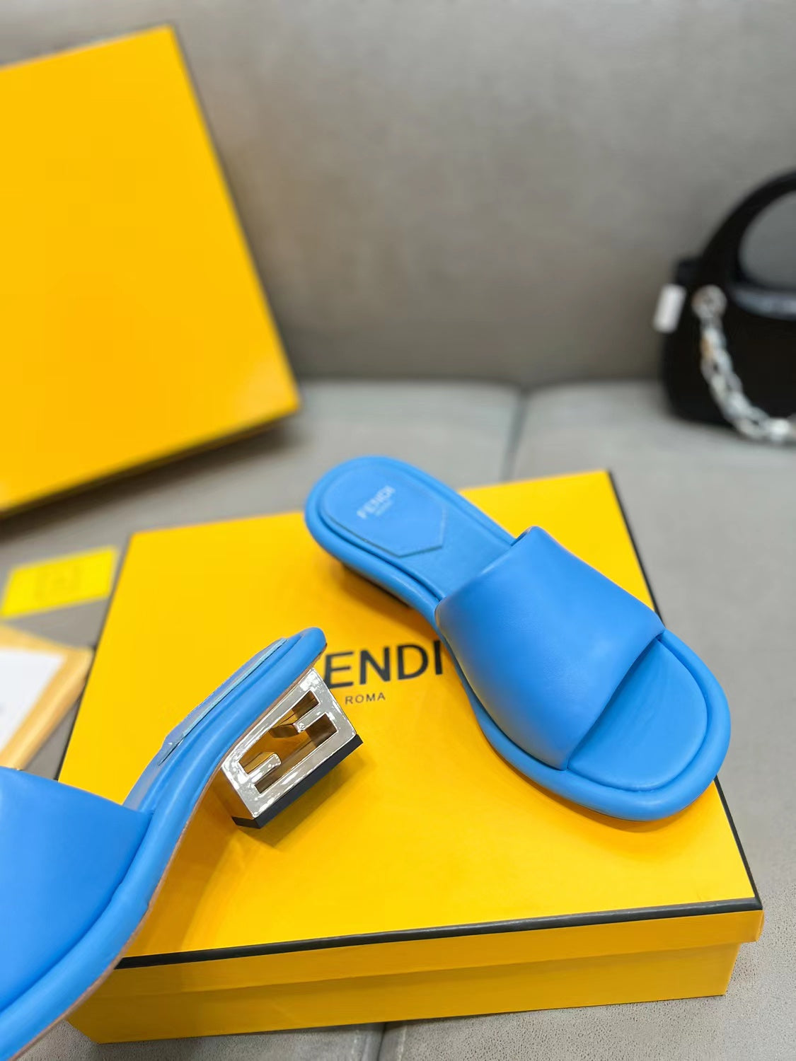 Luxury Shoes - FED - 152