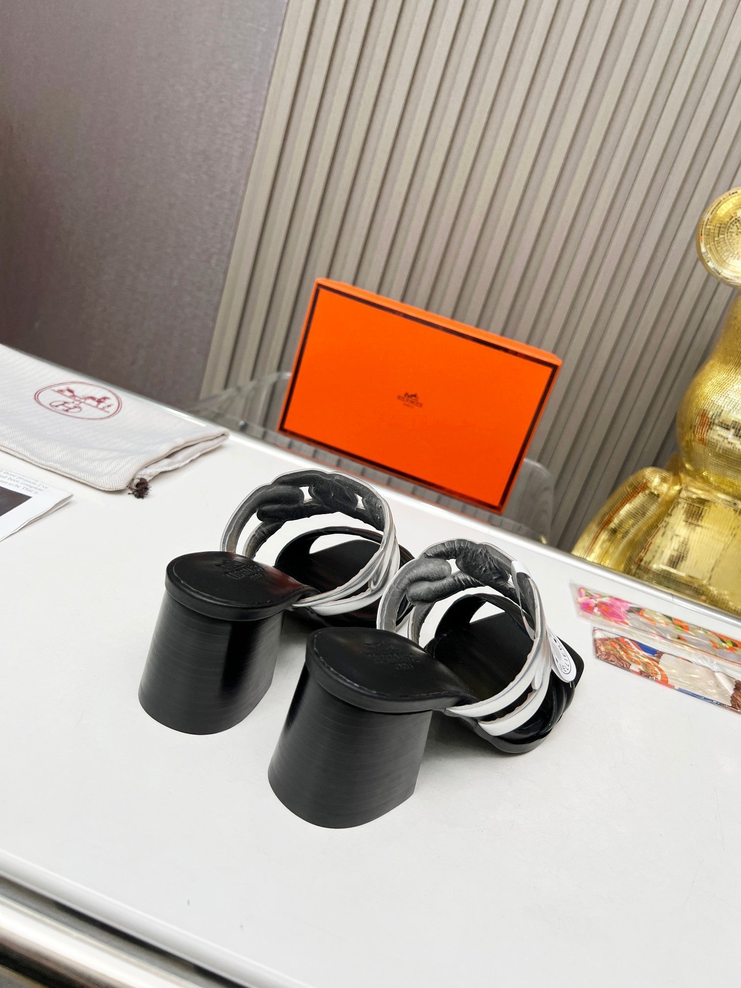 Luxury Shoes - HMS - 170