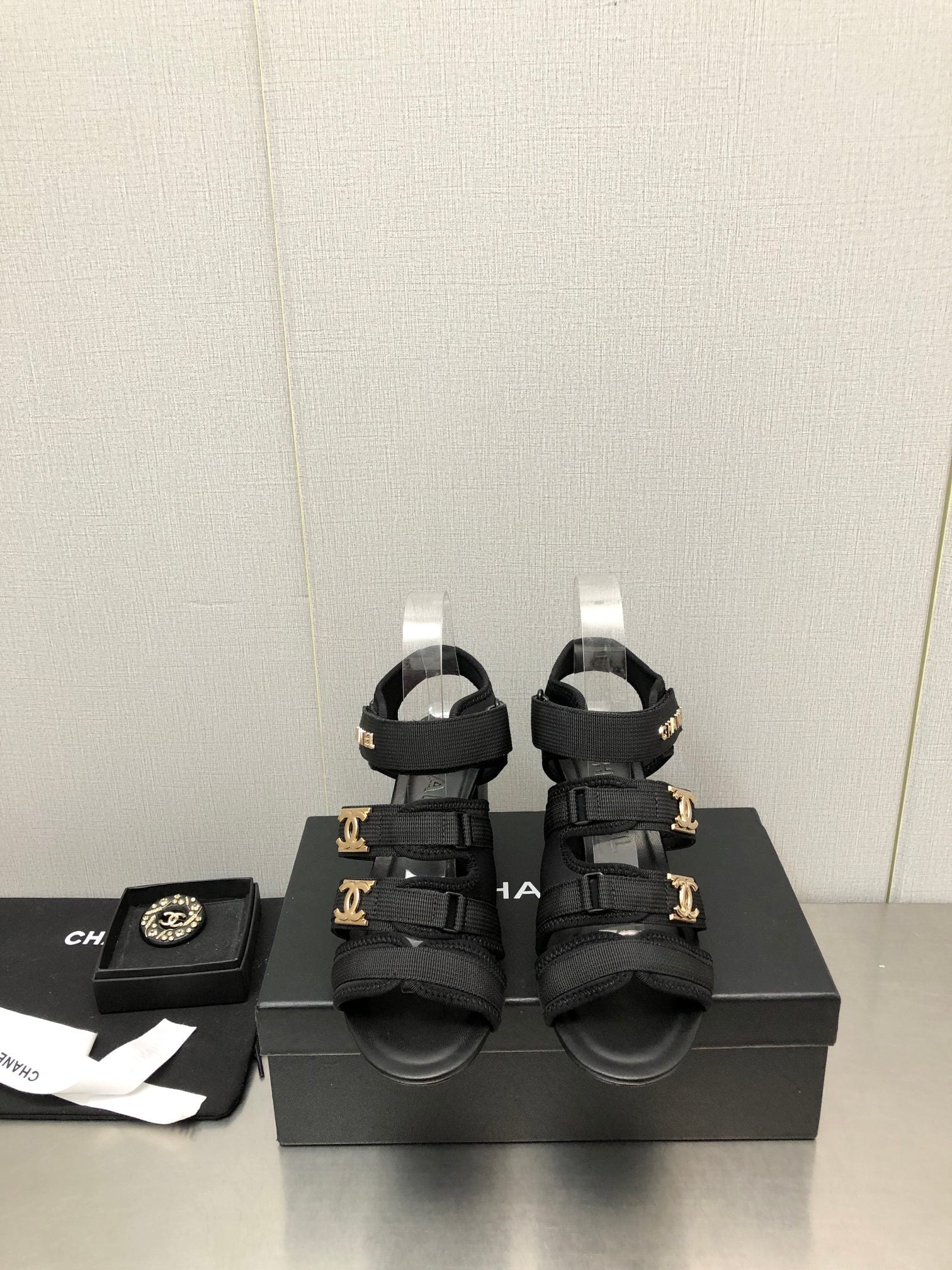 Luxury Shoes Sandals - CHL - 463