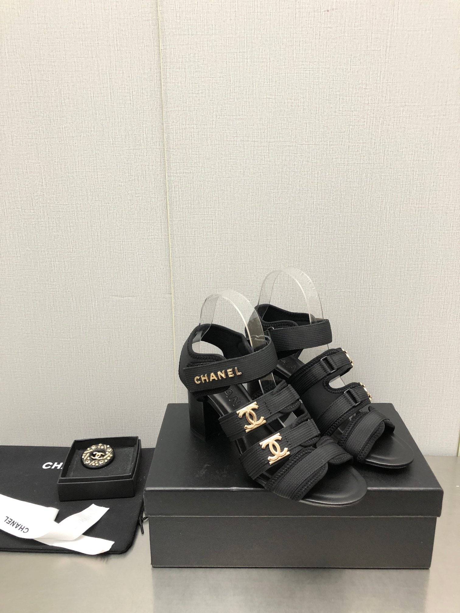 Luxury Shoes Sandals - CHL - 463