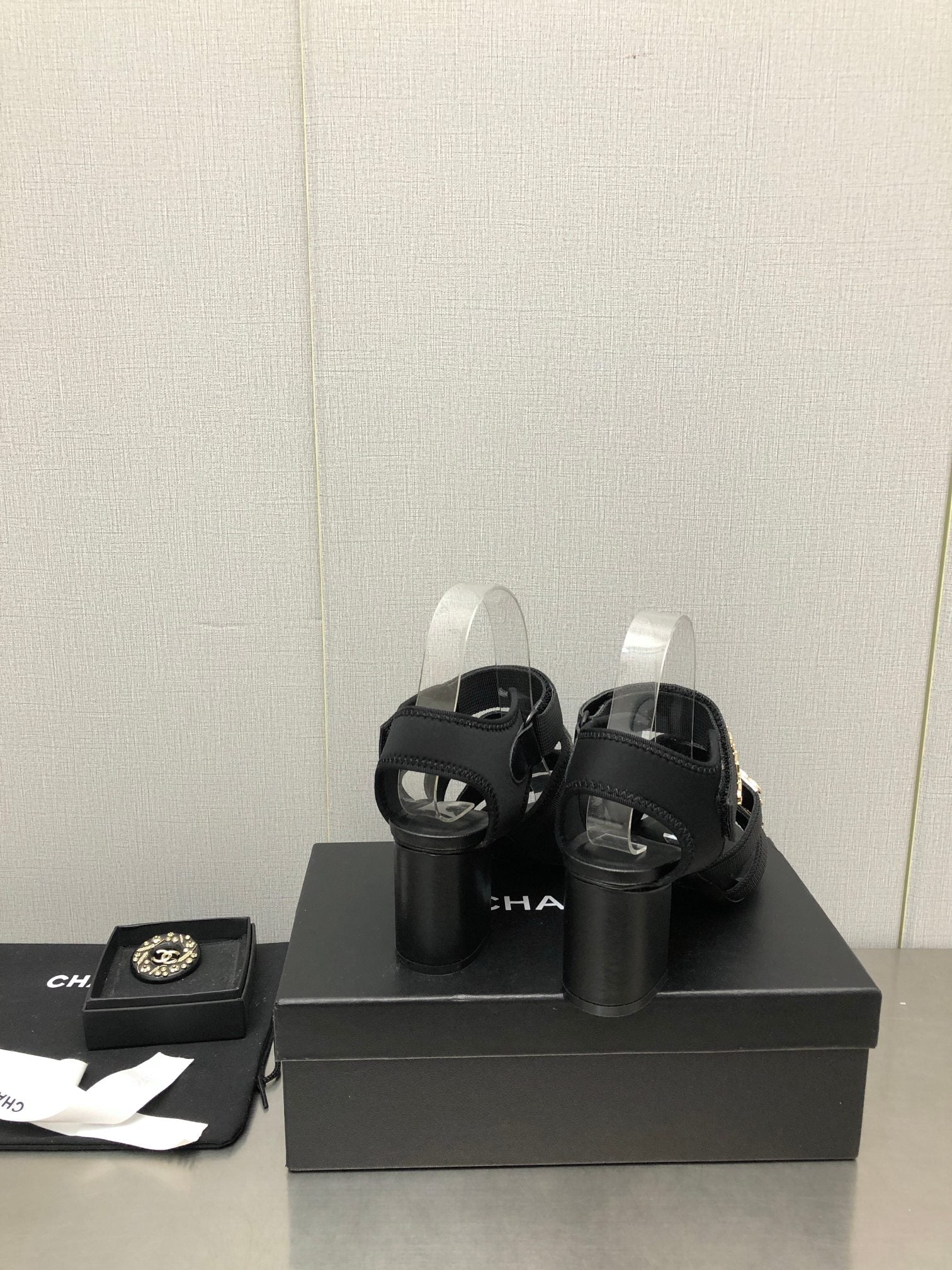 Luxury Shoes Sandals - CHL - 463