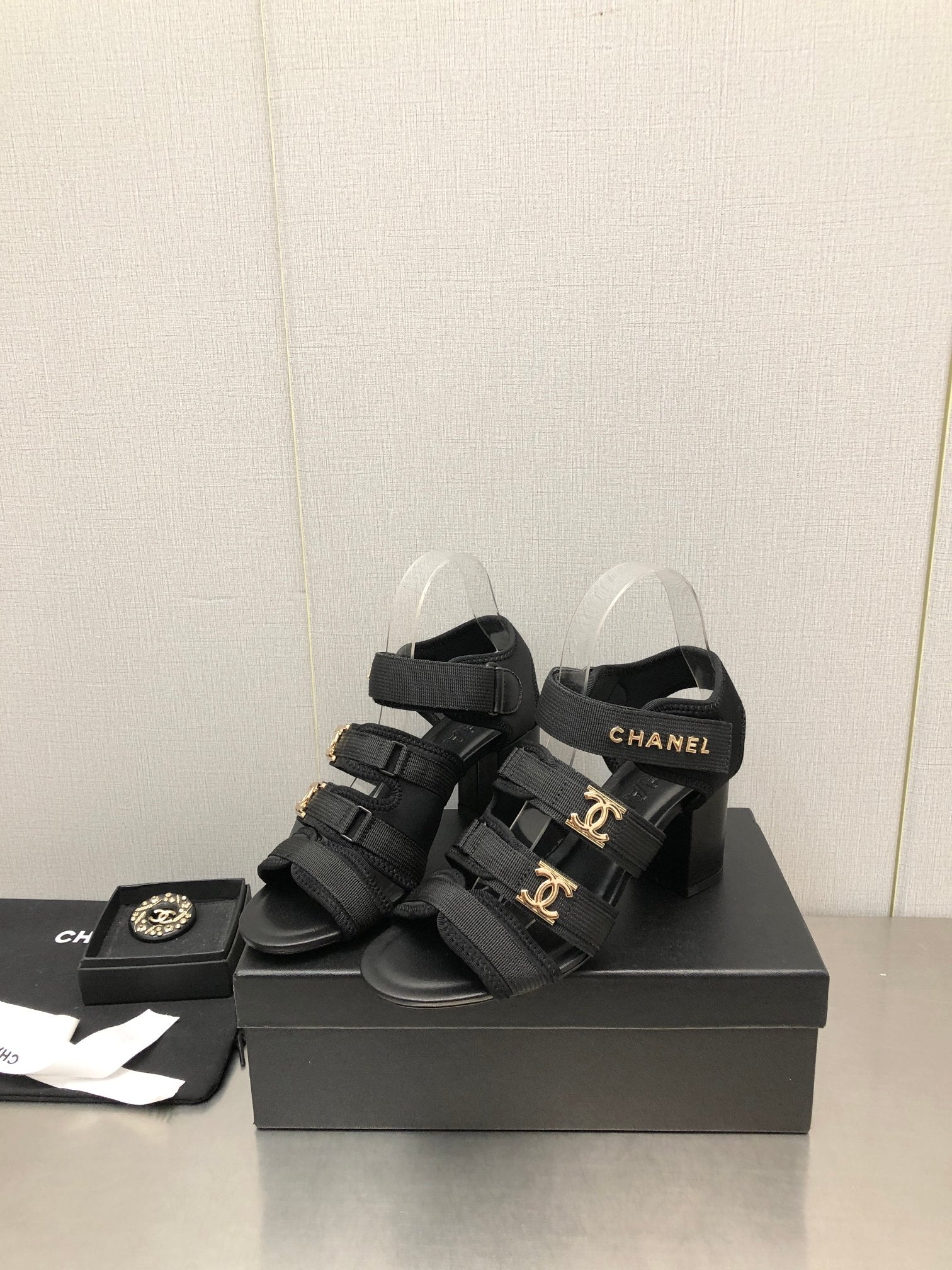 Luxury Shoes Sandals - CHL - 463