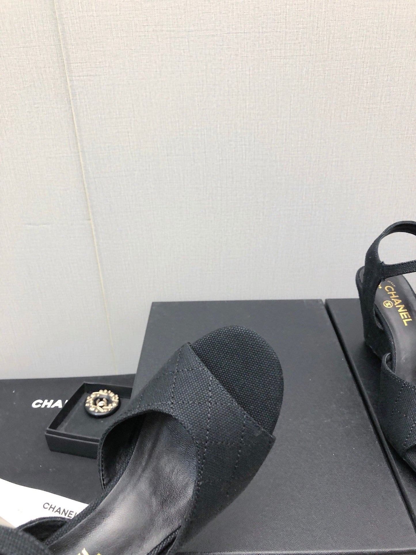 Luxury Shoes Sandals - CHL - 271