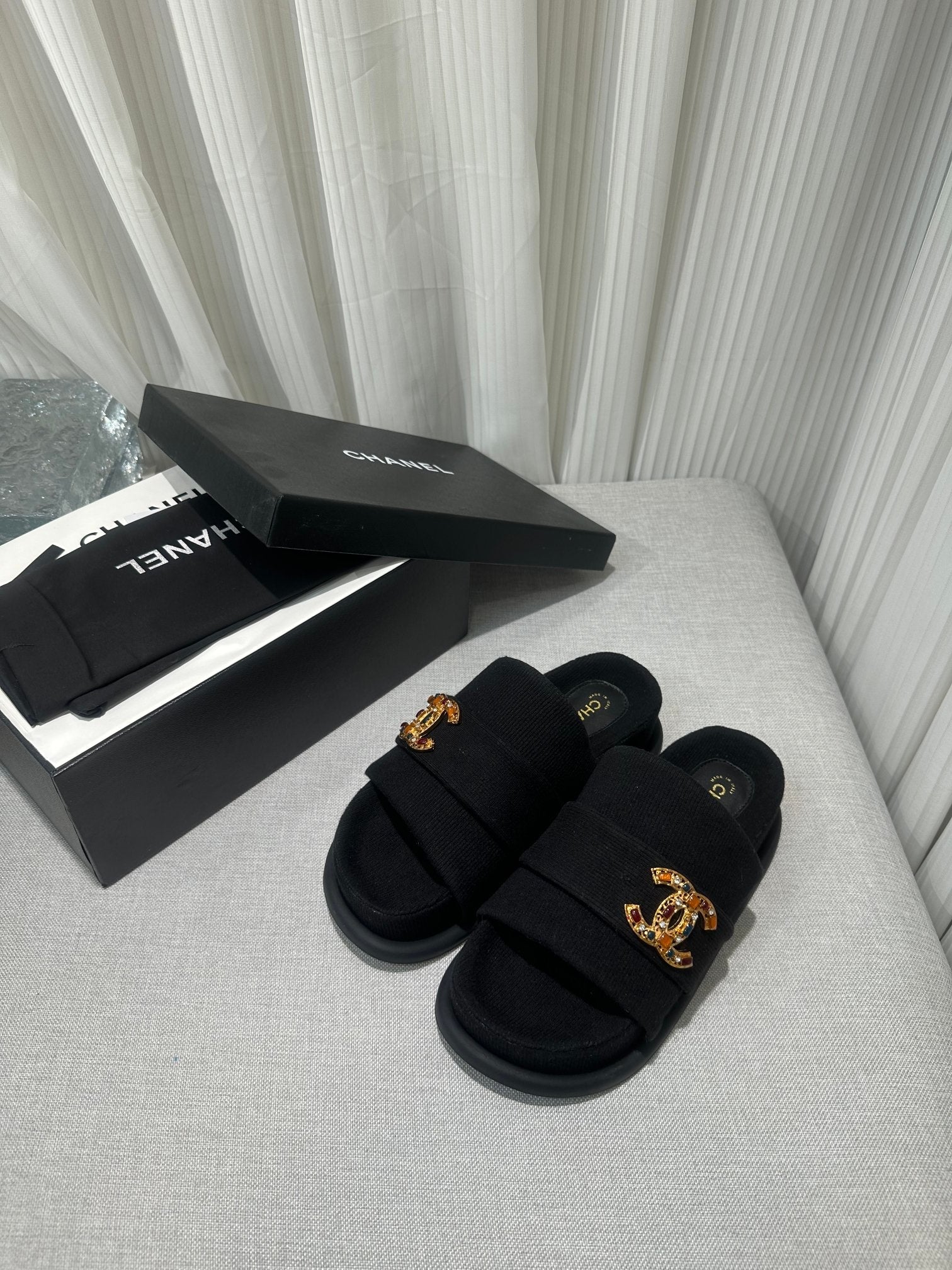 Luxury Shoes Sandals - CHL - 246