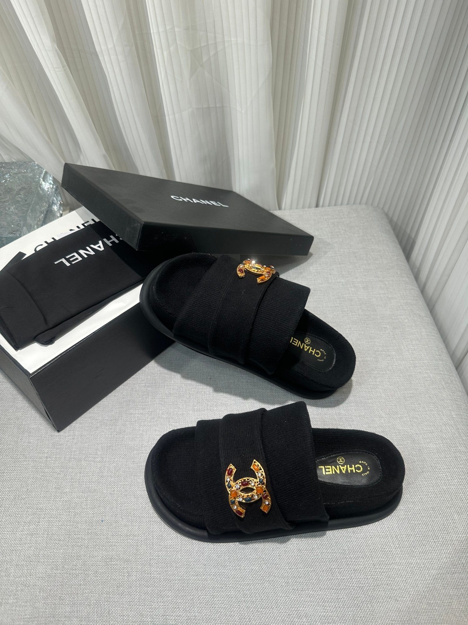 Luxury Shoes Sandals - CHL - 246