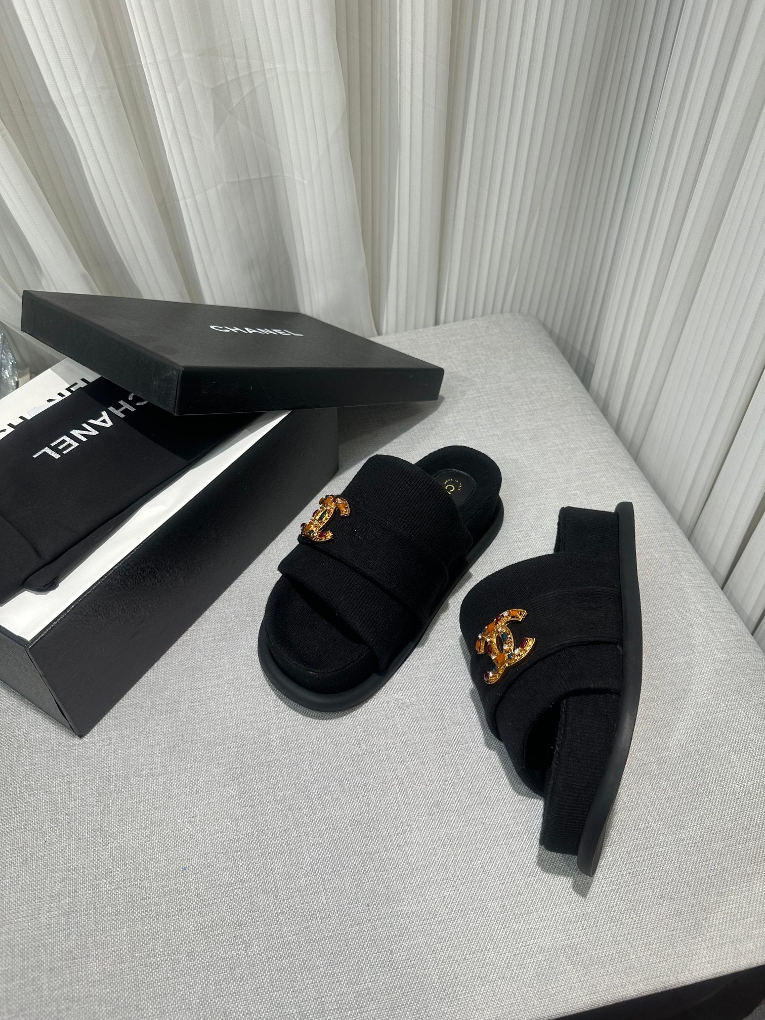 Luxury Shoes Sandals - CHL - 246