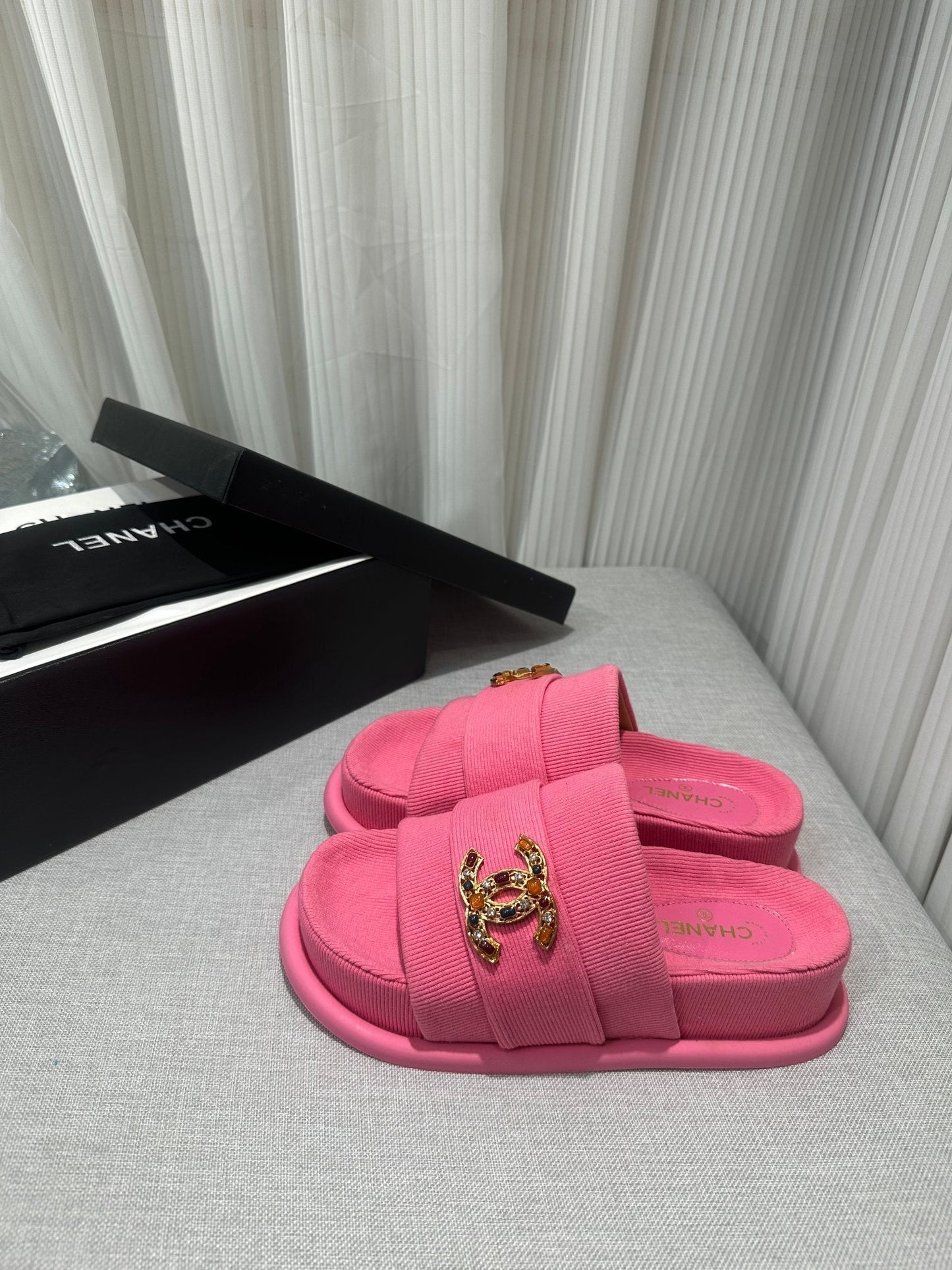 Luxury Shoes Sandals - CHL - 250