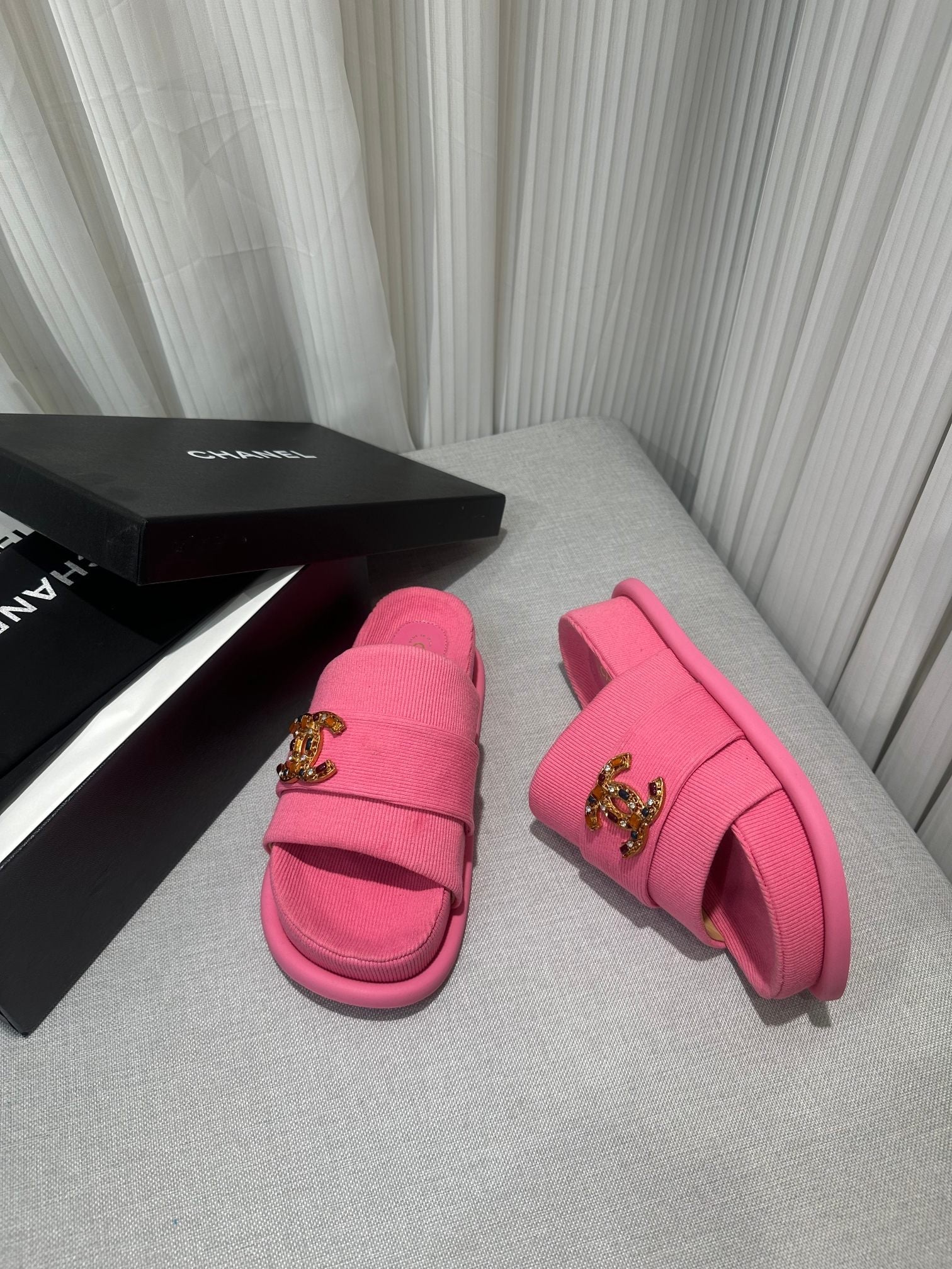 Luxury Shoes Sandals - CHL - 250