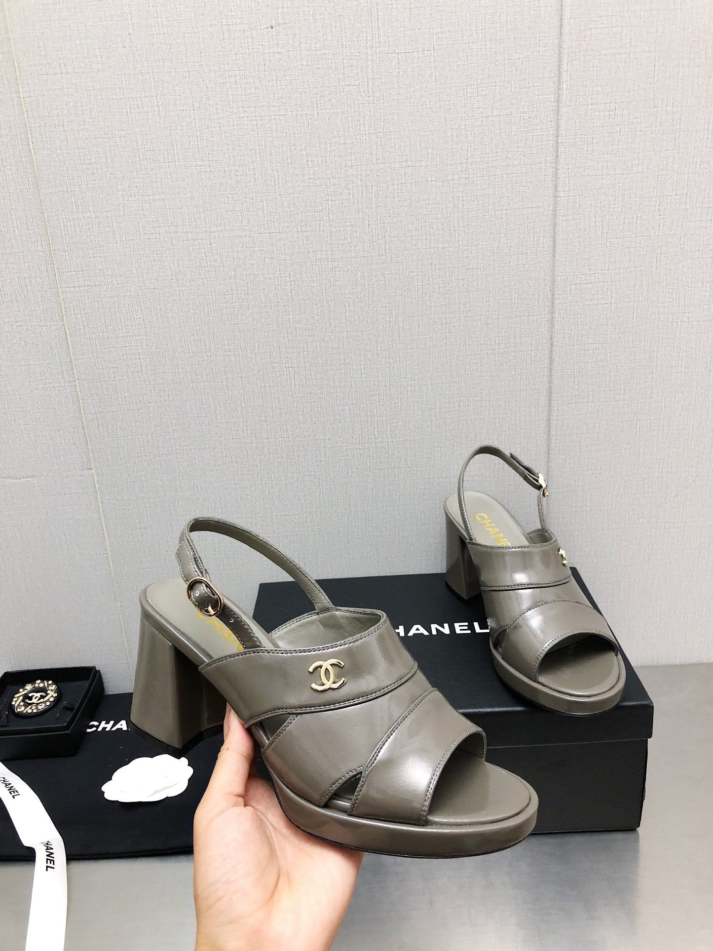 Luxury Shoes Sandals - CHL - 142