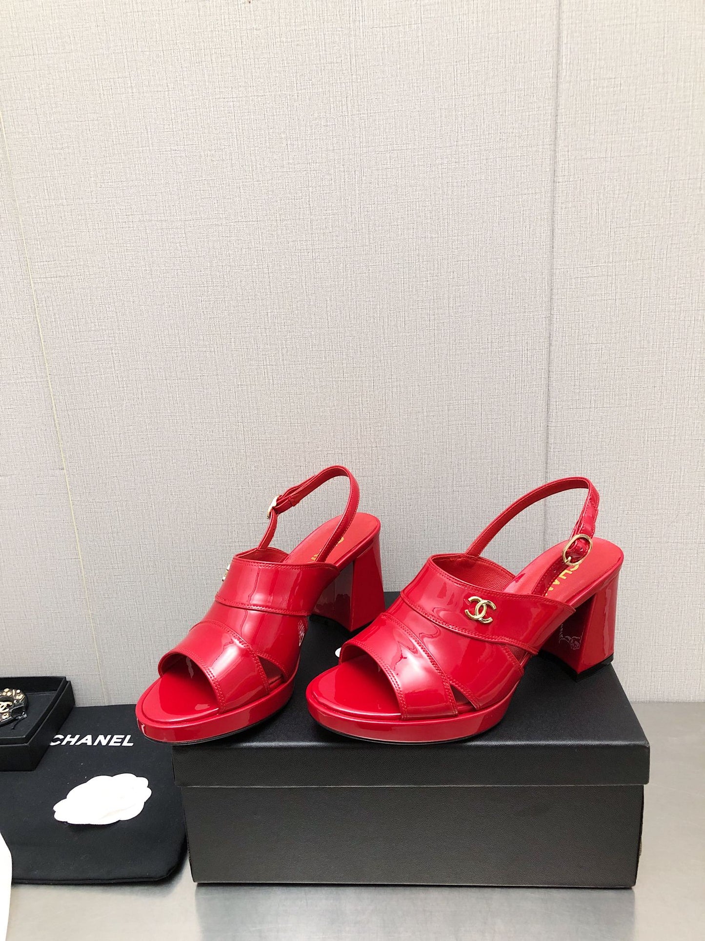 Luxury Shoes Sandals - CHL - 140