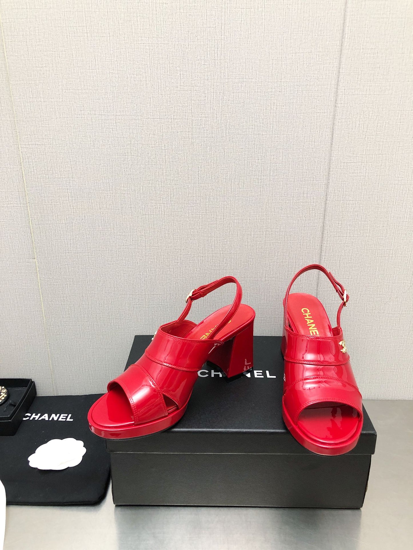 Luxury Shoes Sandals - CHL - 140