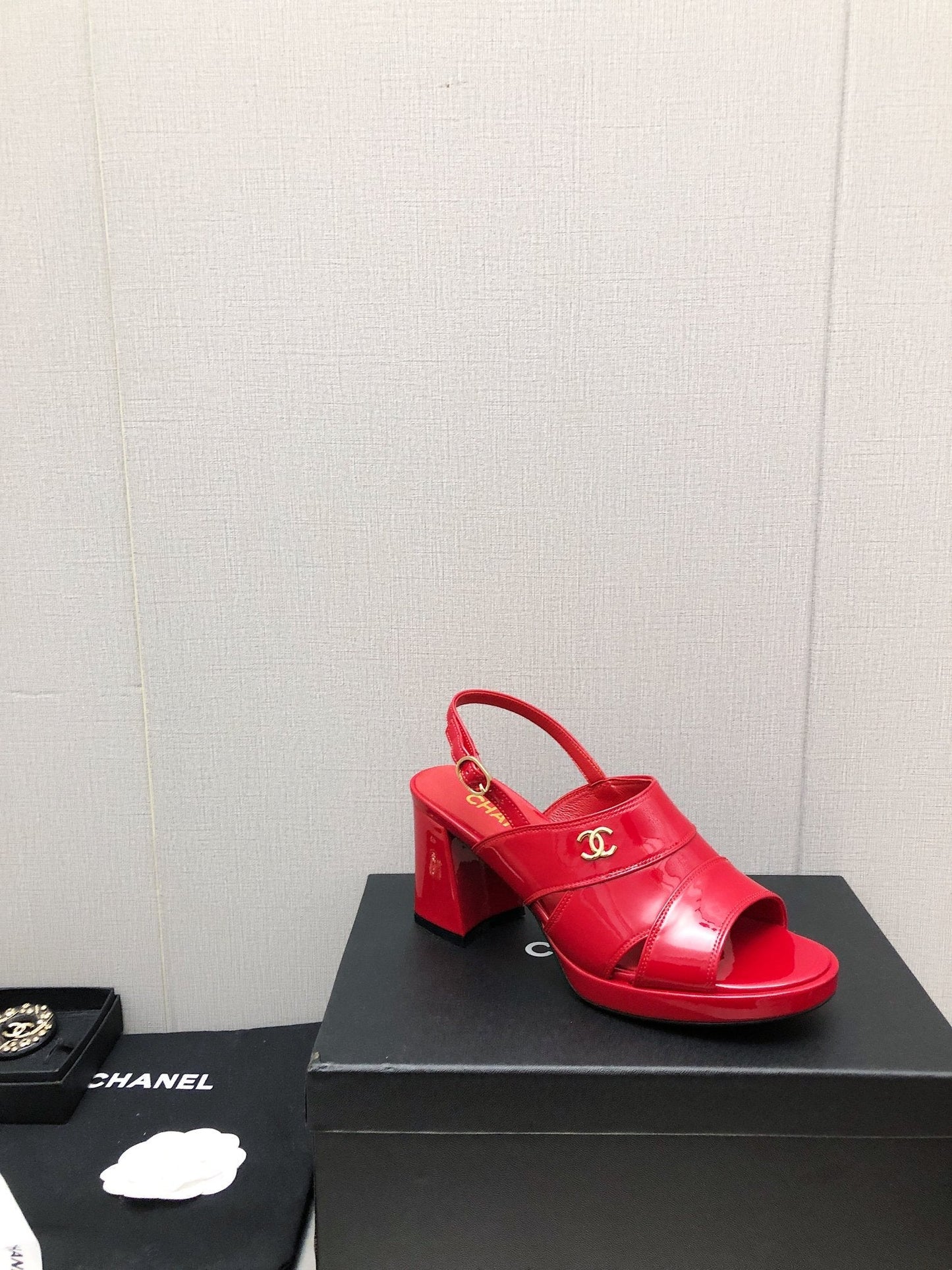 Luxury Shoes Sandals - CHL - 140