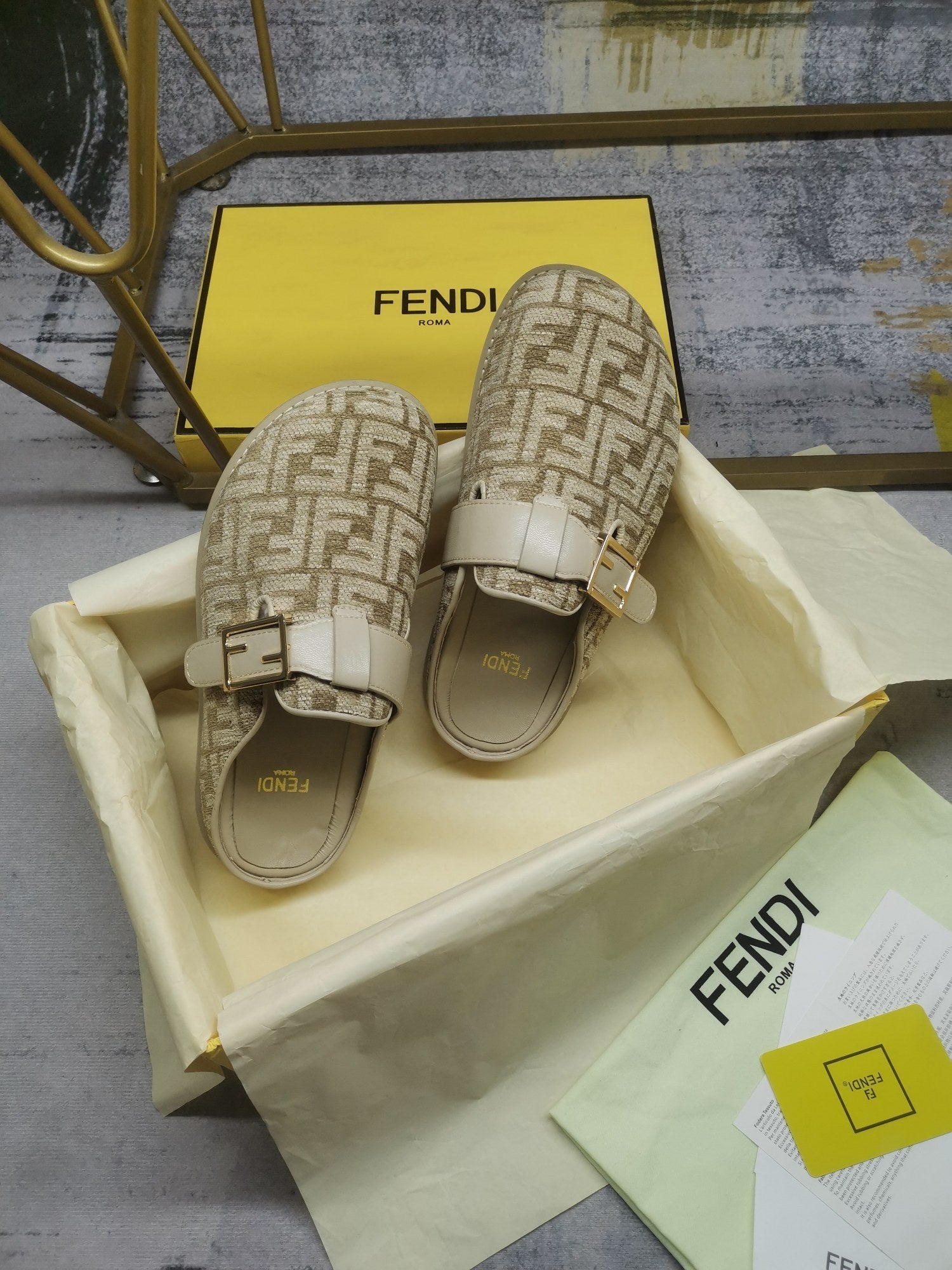 Luxury Shoes - FED - 019