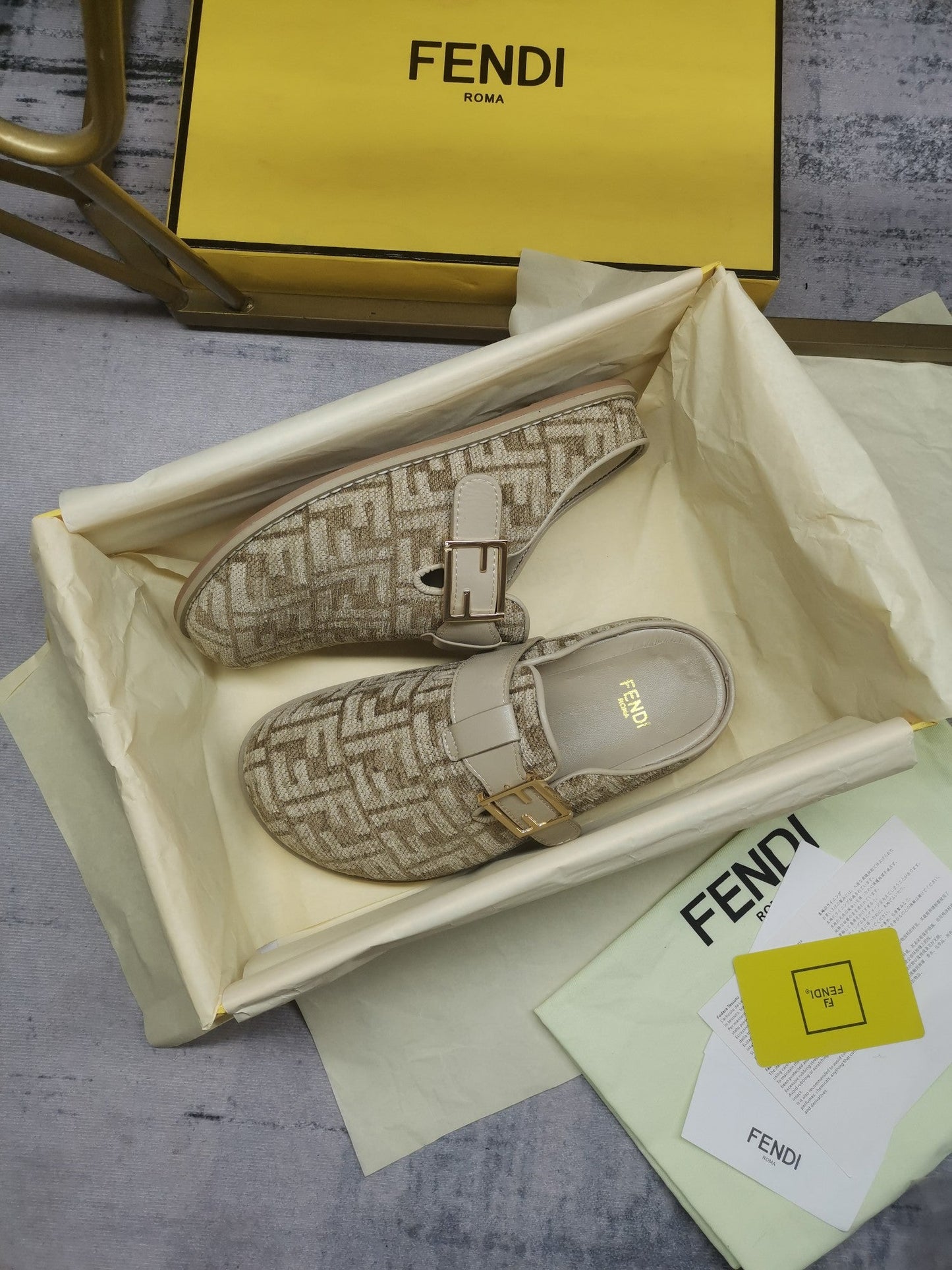 Luxury Shoes - FED - 019