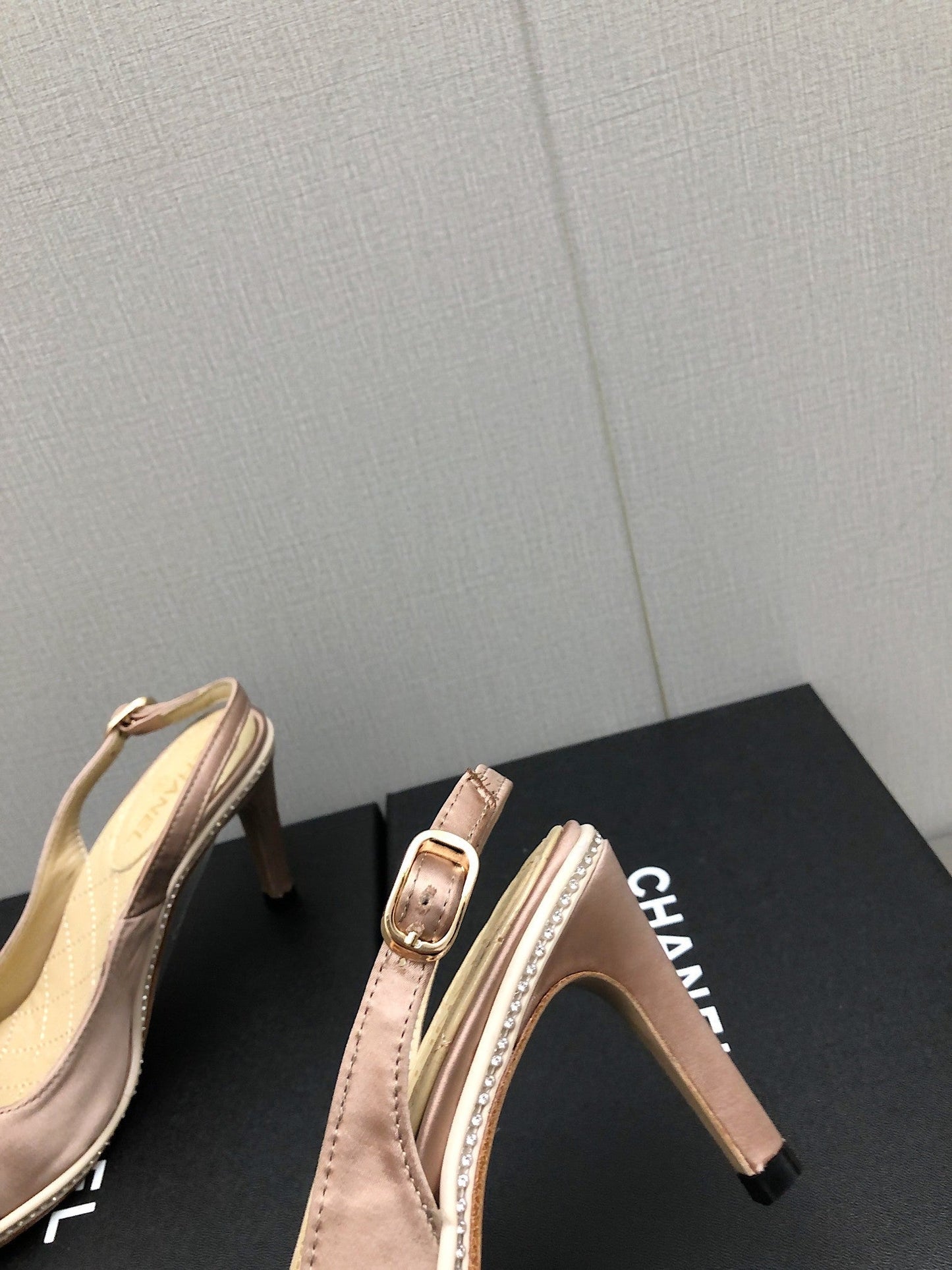 Luxury Shoes Sandals - CHL - 057