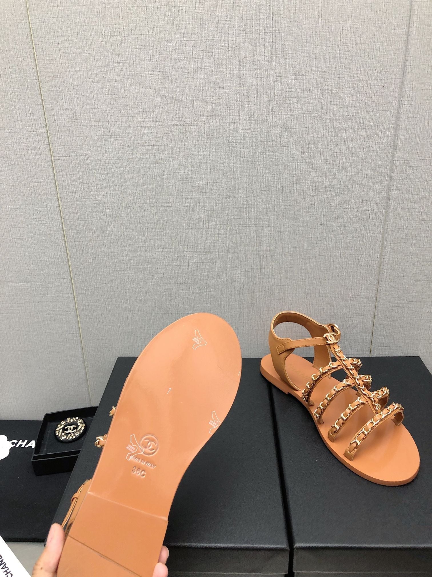 Luxury Shoes Sandals - CHL - 018