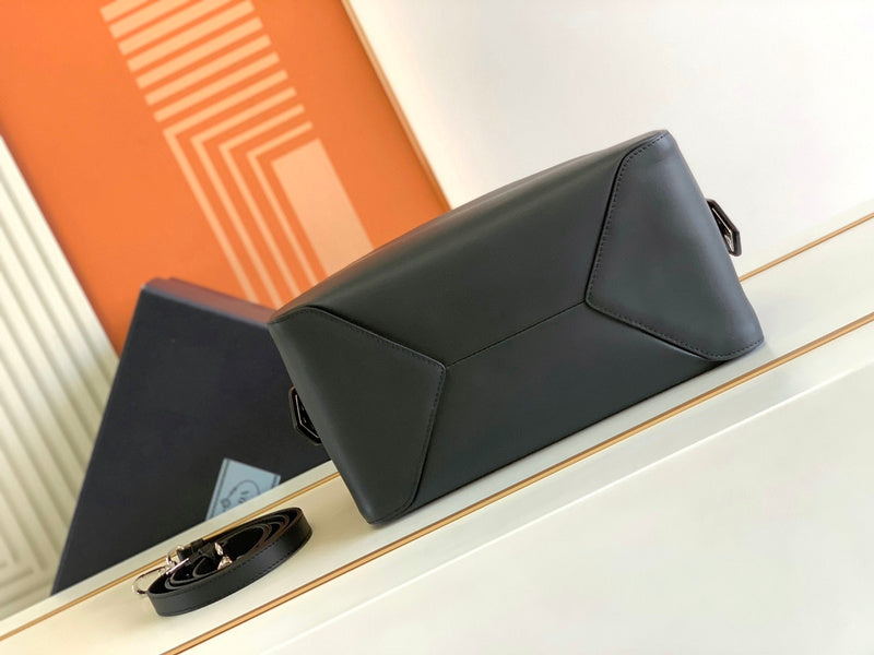 Oz - Fei Bags - 1055