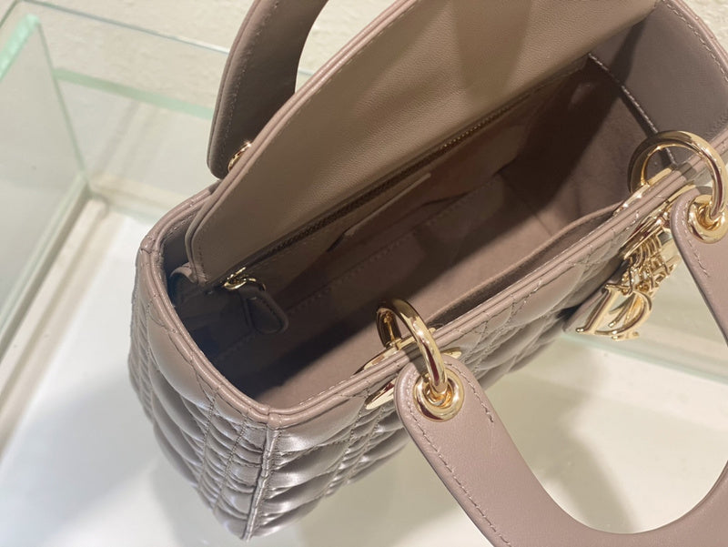 OZ - Dir Bags - 1090