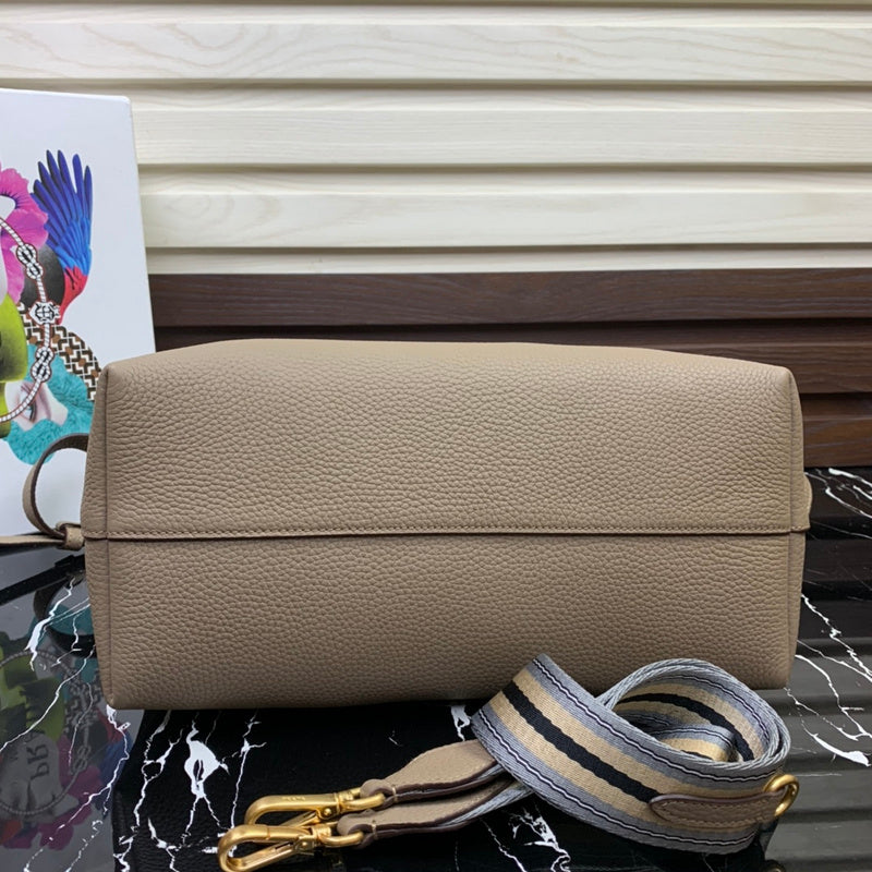Oz - Fei Bags - 1802