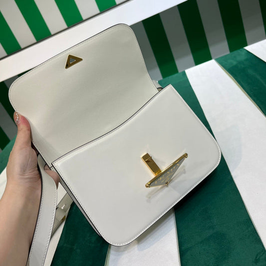 Oz - Fei Bags - 700