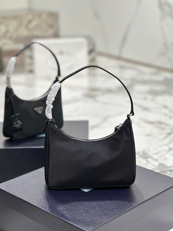 Oz - Fei Bags - 710